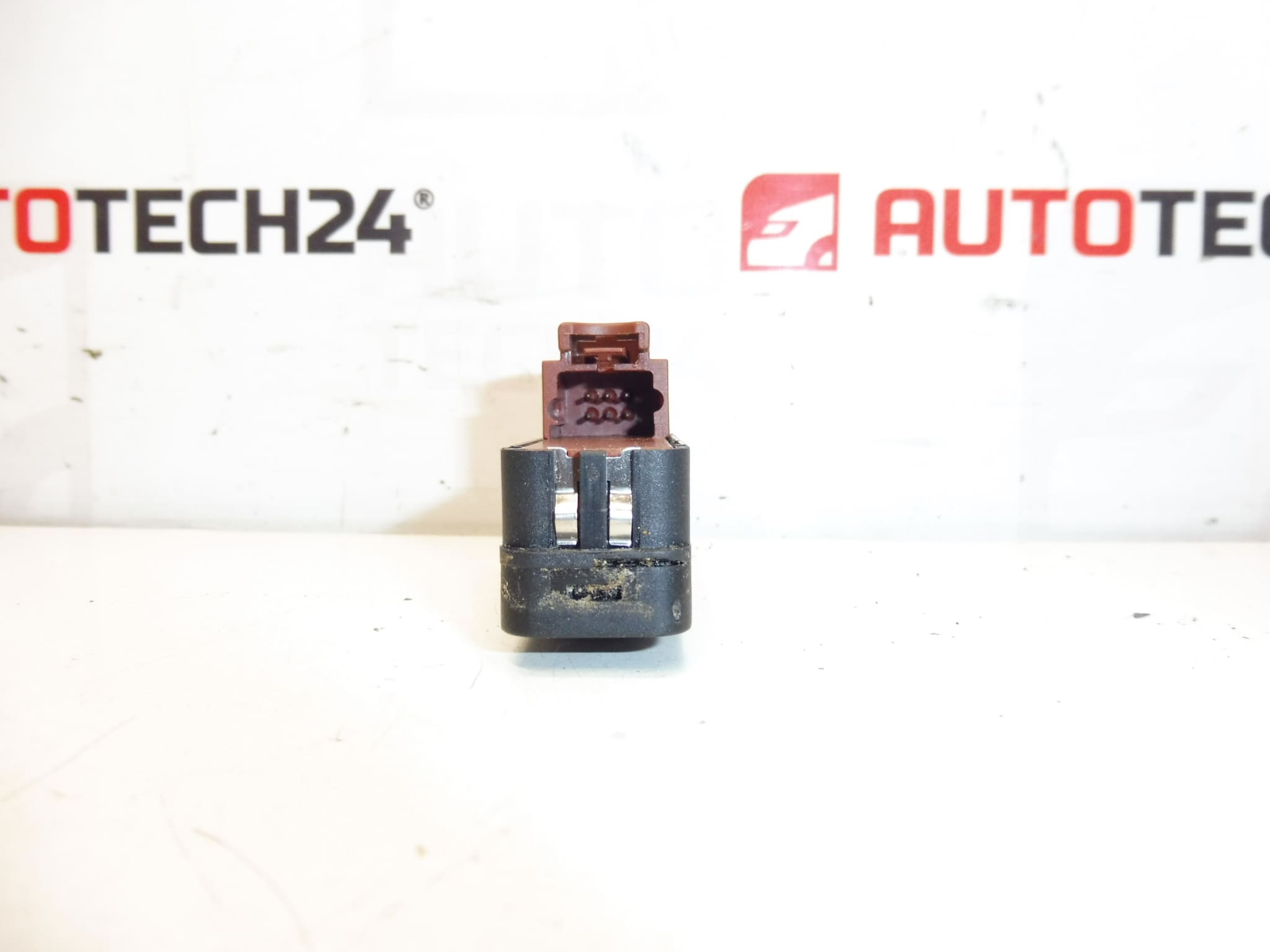 Upravljačka jedinica memorije sjedala Citroën/Peugeot 6554LE - Slika 2