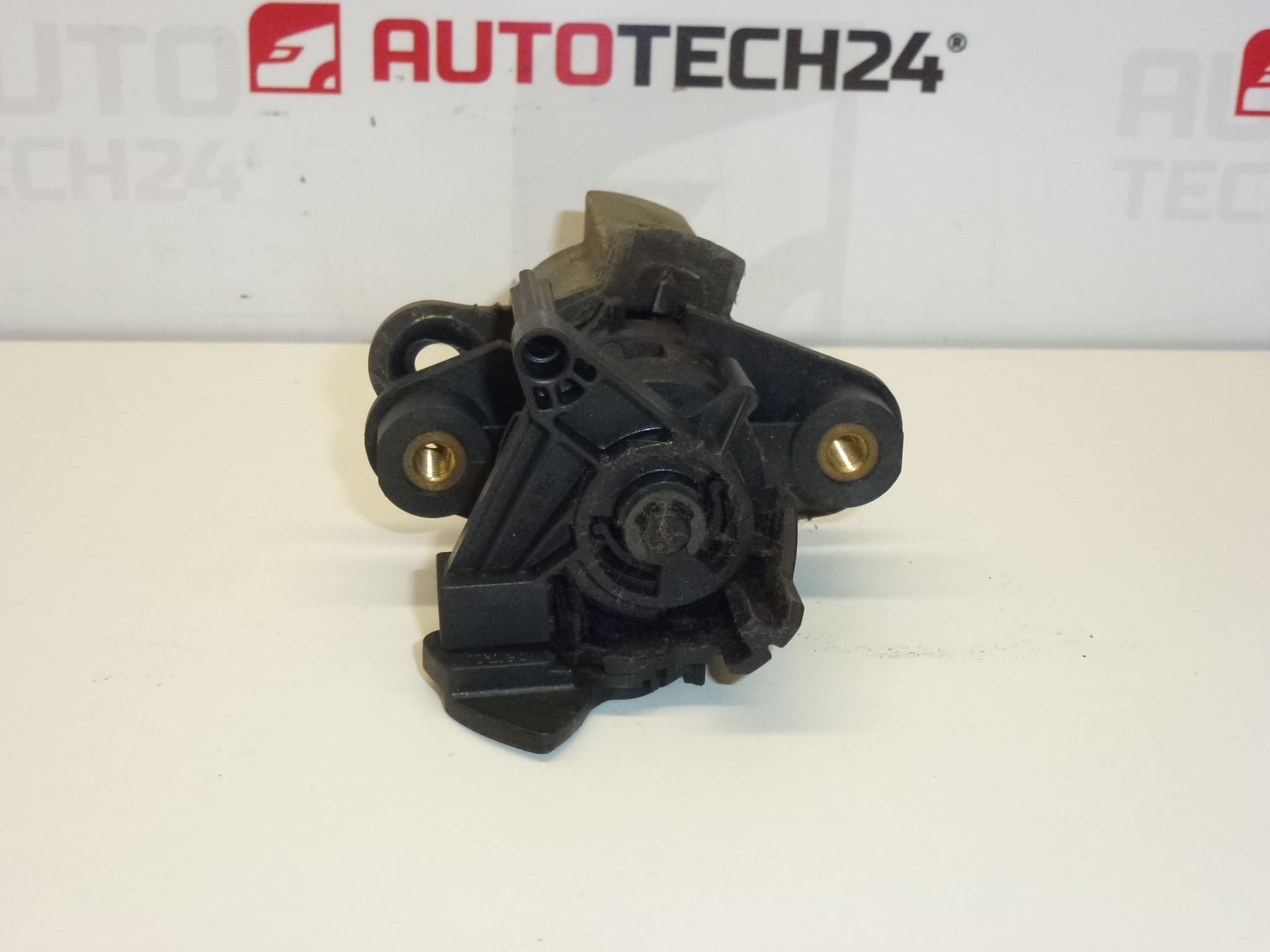 Mehanizam otvaranja poklopca prtljažnika za Citroën C1 / Peugeot 107, 8726R6, 8726R7 - Slika 2