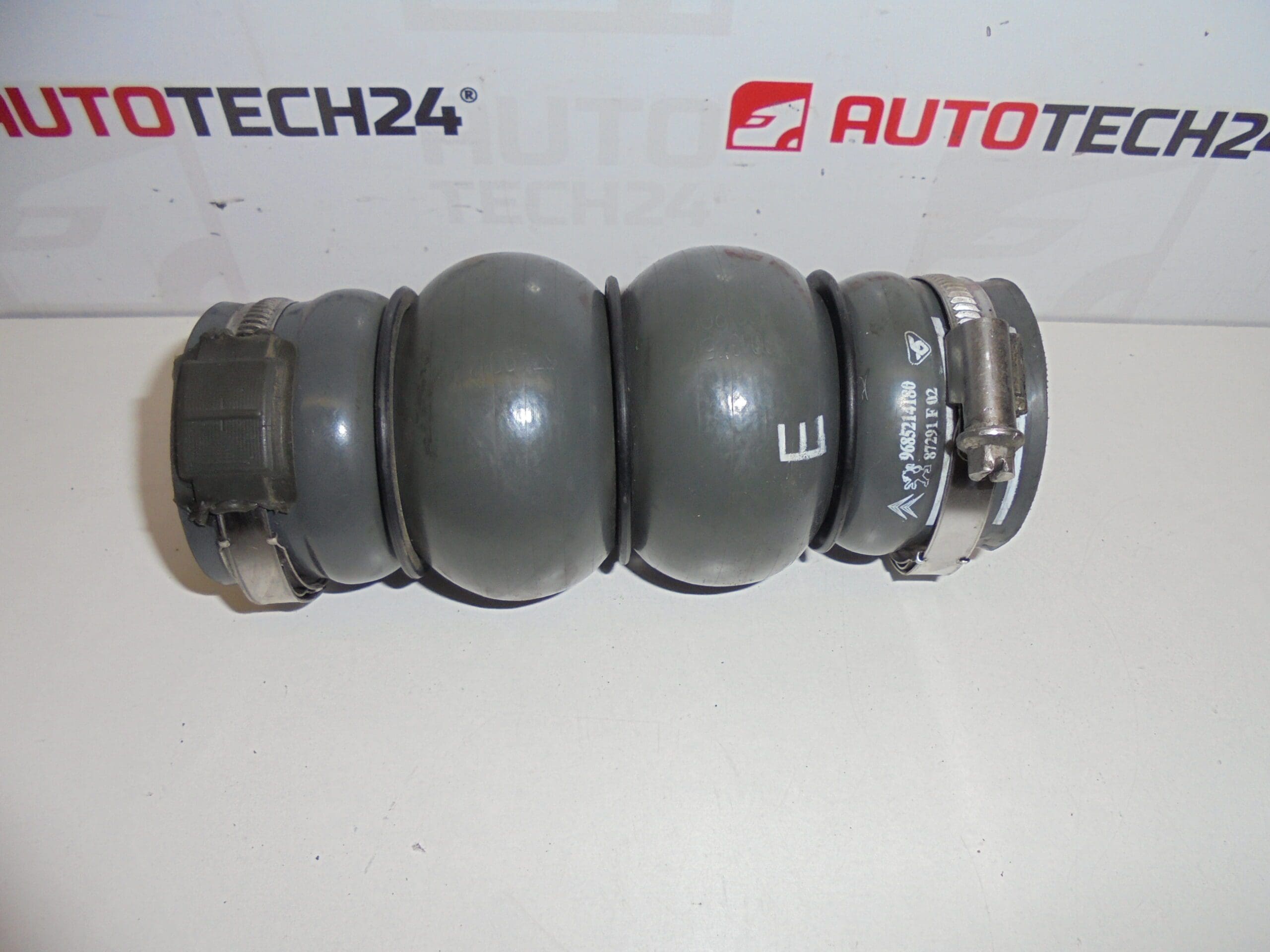 Cijev 1.6 HDI Citroën Peugeot 9685214180 0382LW