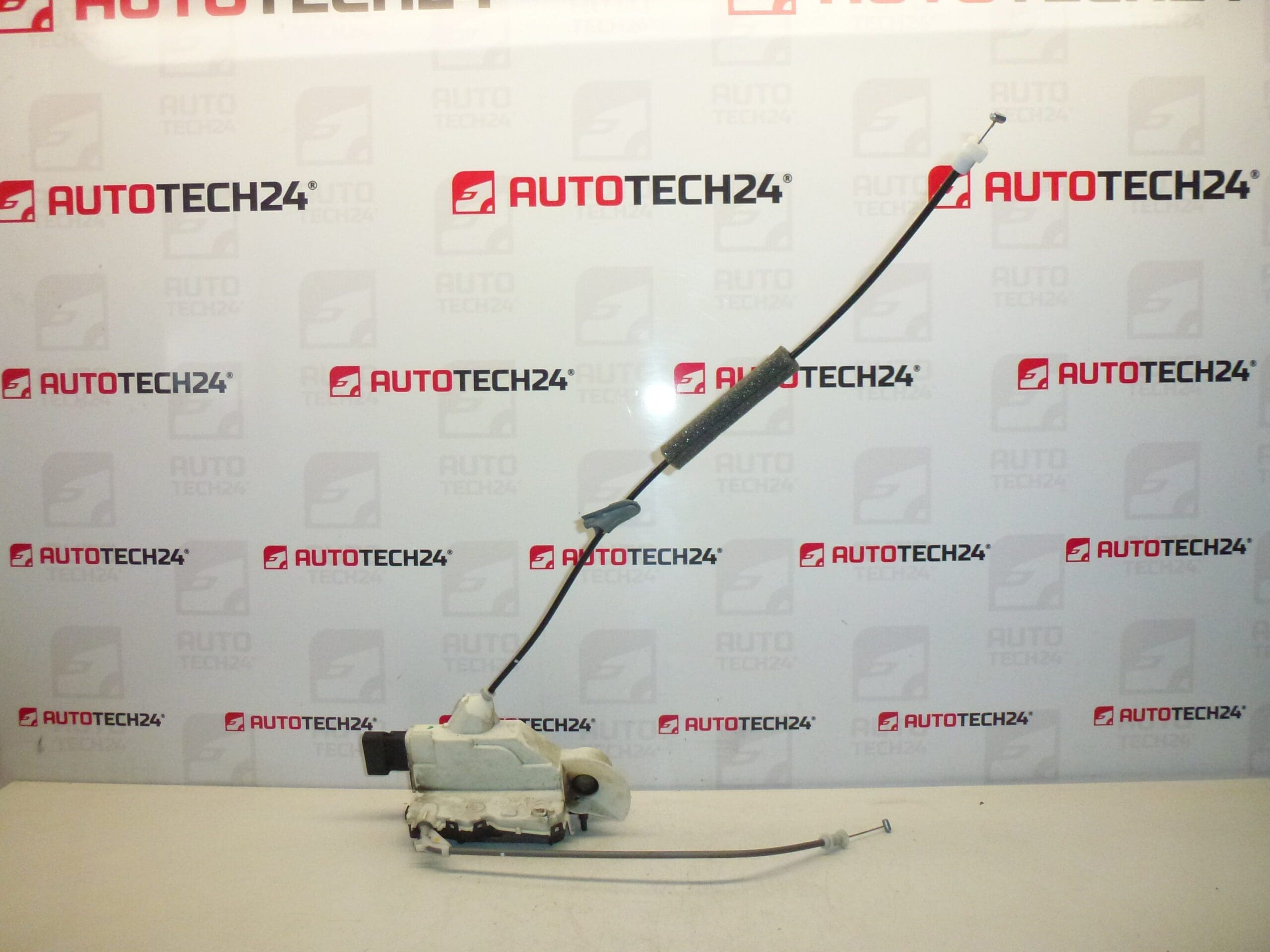 LIJEVANJE KRAKALE PREDSTAVA Citroën Peugeot 9675505180 755051