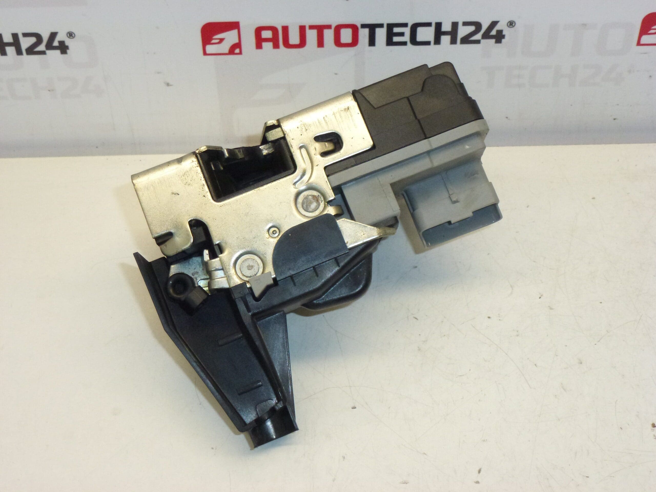 Lijevi vozač ulaznih vrata Peugeot 307 9135Z0