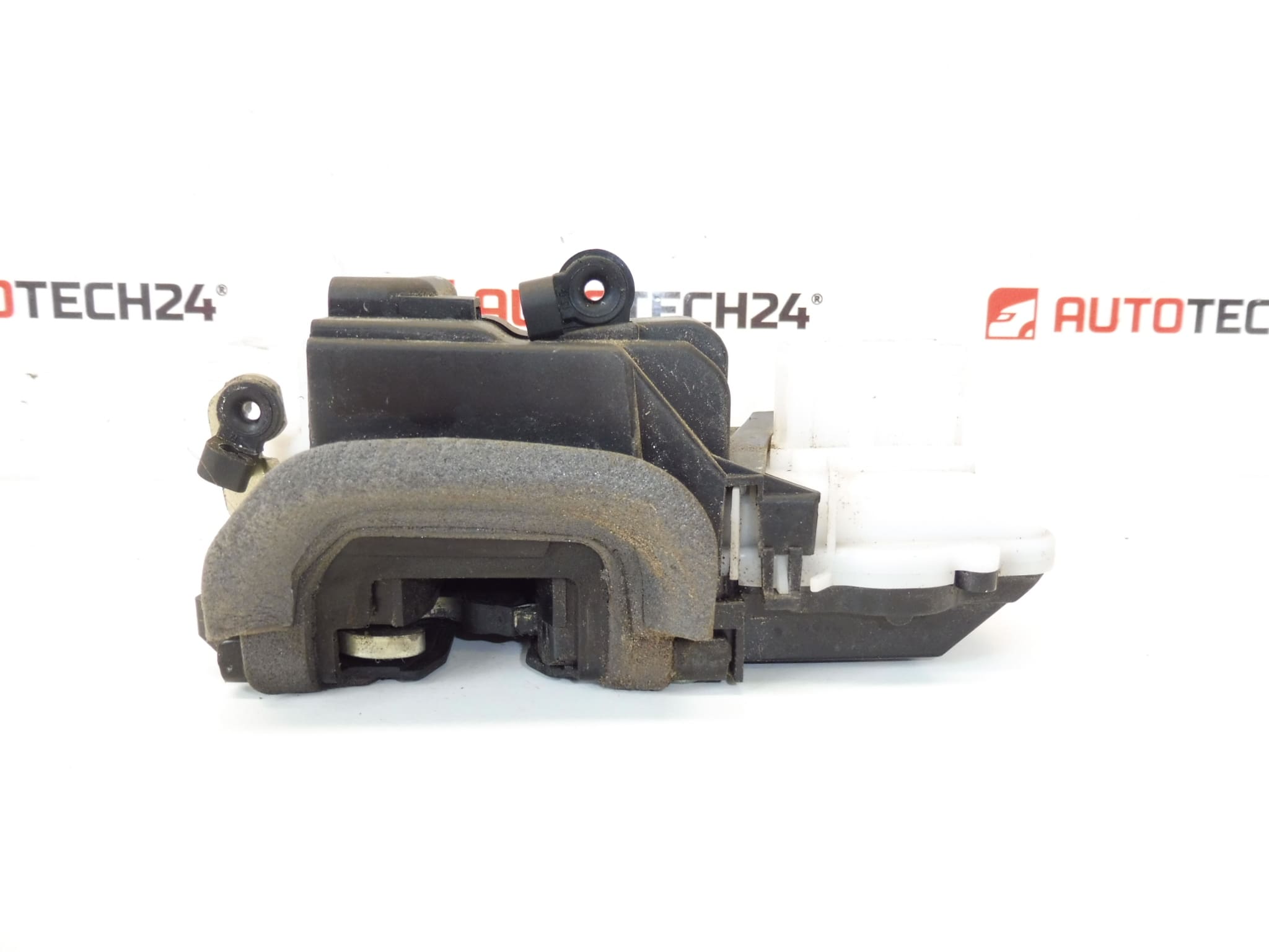 Brava desnih prednjih vrata Peugeot 607 9136H3 - Slika 2