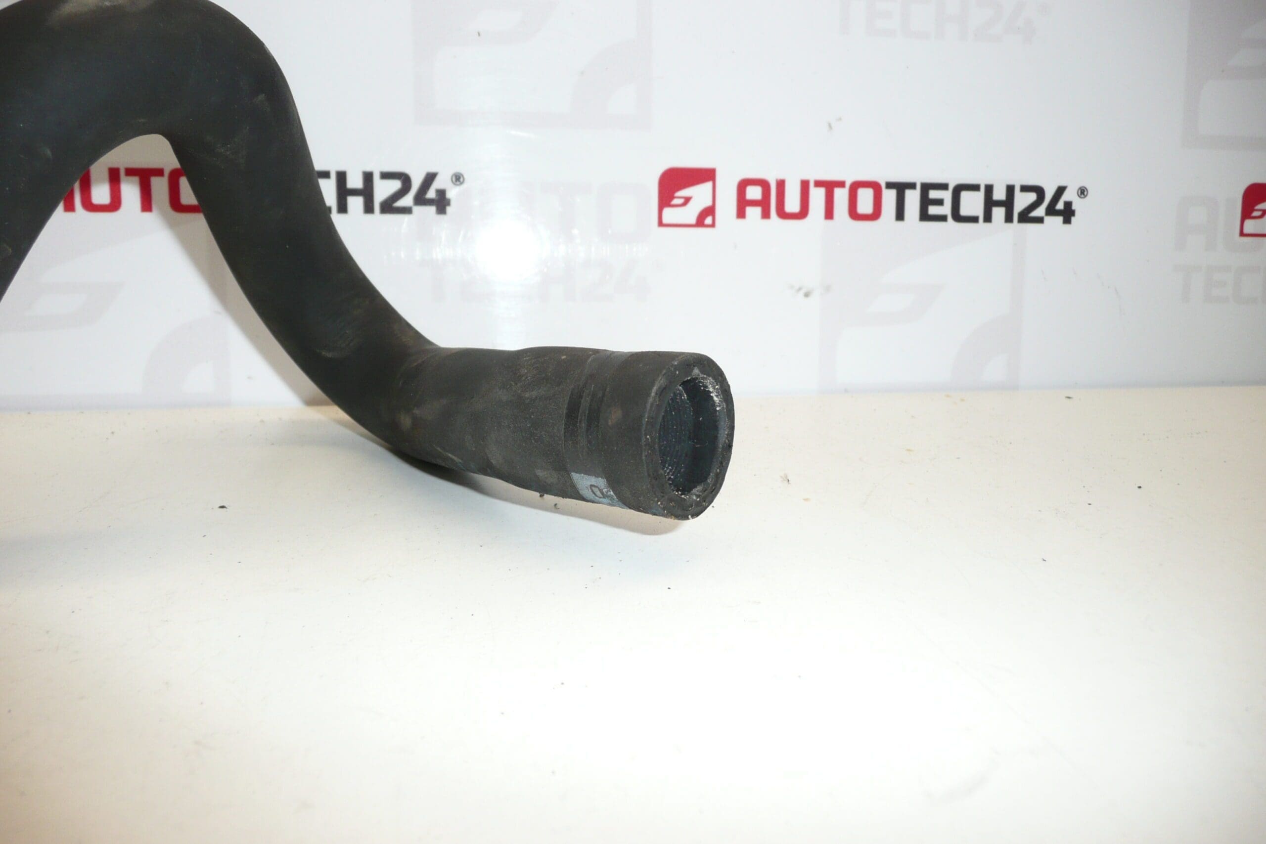 Cijev rashladne tekućine za Citroën i Peugeot 1.6 HDi 6466AS - Slika 2