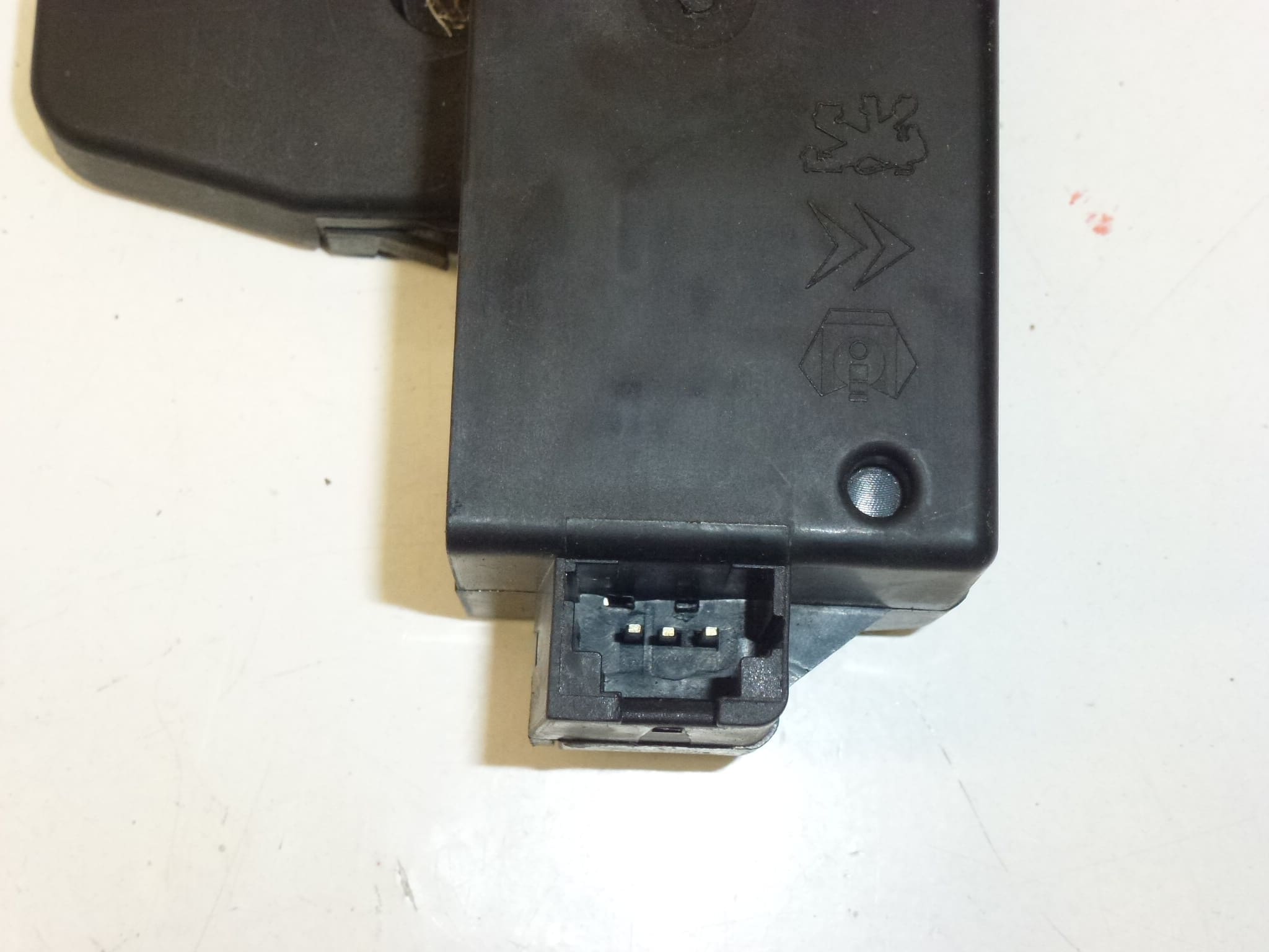 Zaključavanje za Citroën/Peugeot 9653208080, 871983 - Slika 2