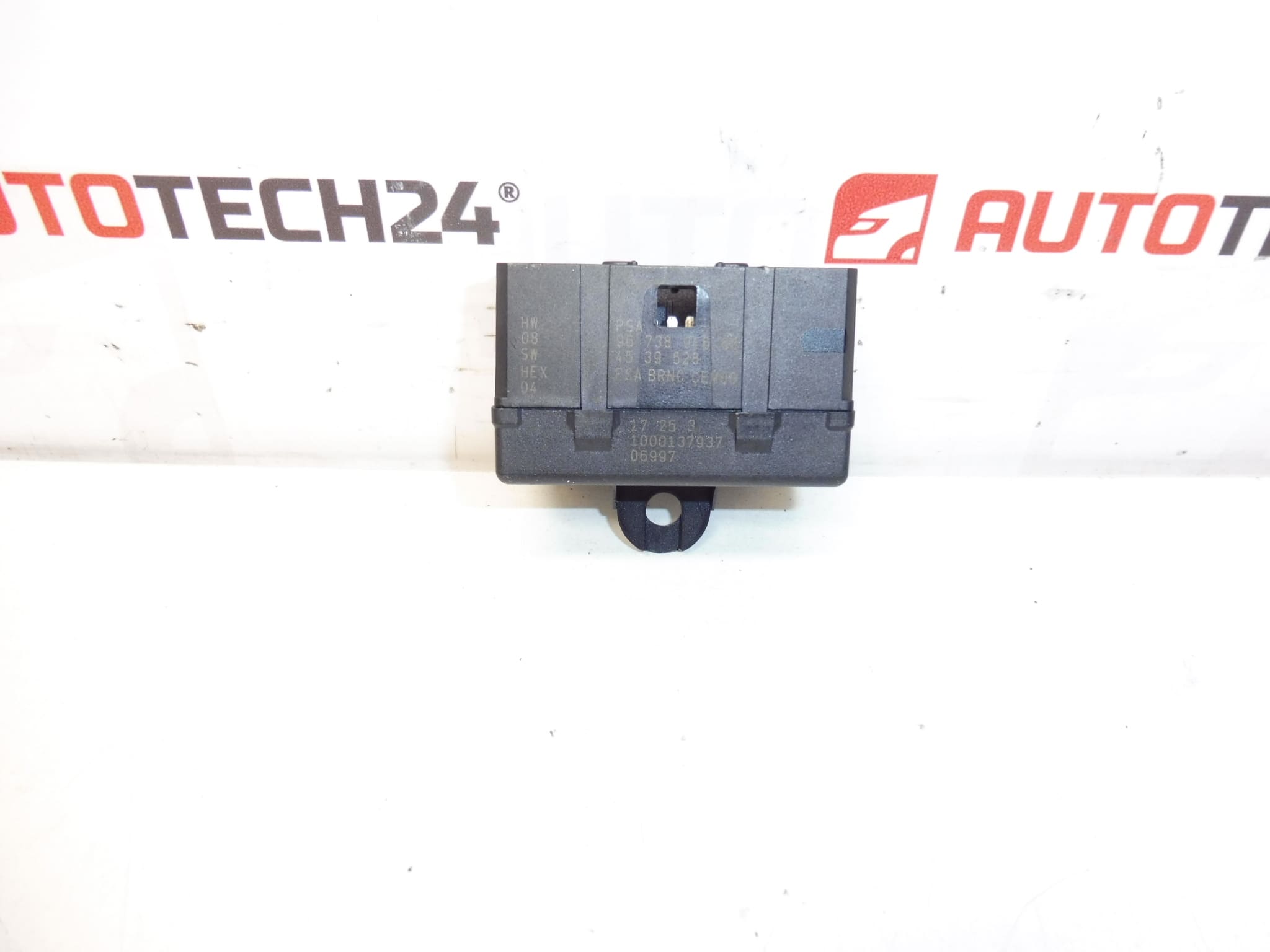 Citroën Peugeot DS 9673891680 6509ER SIJENJE RELAY