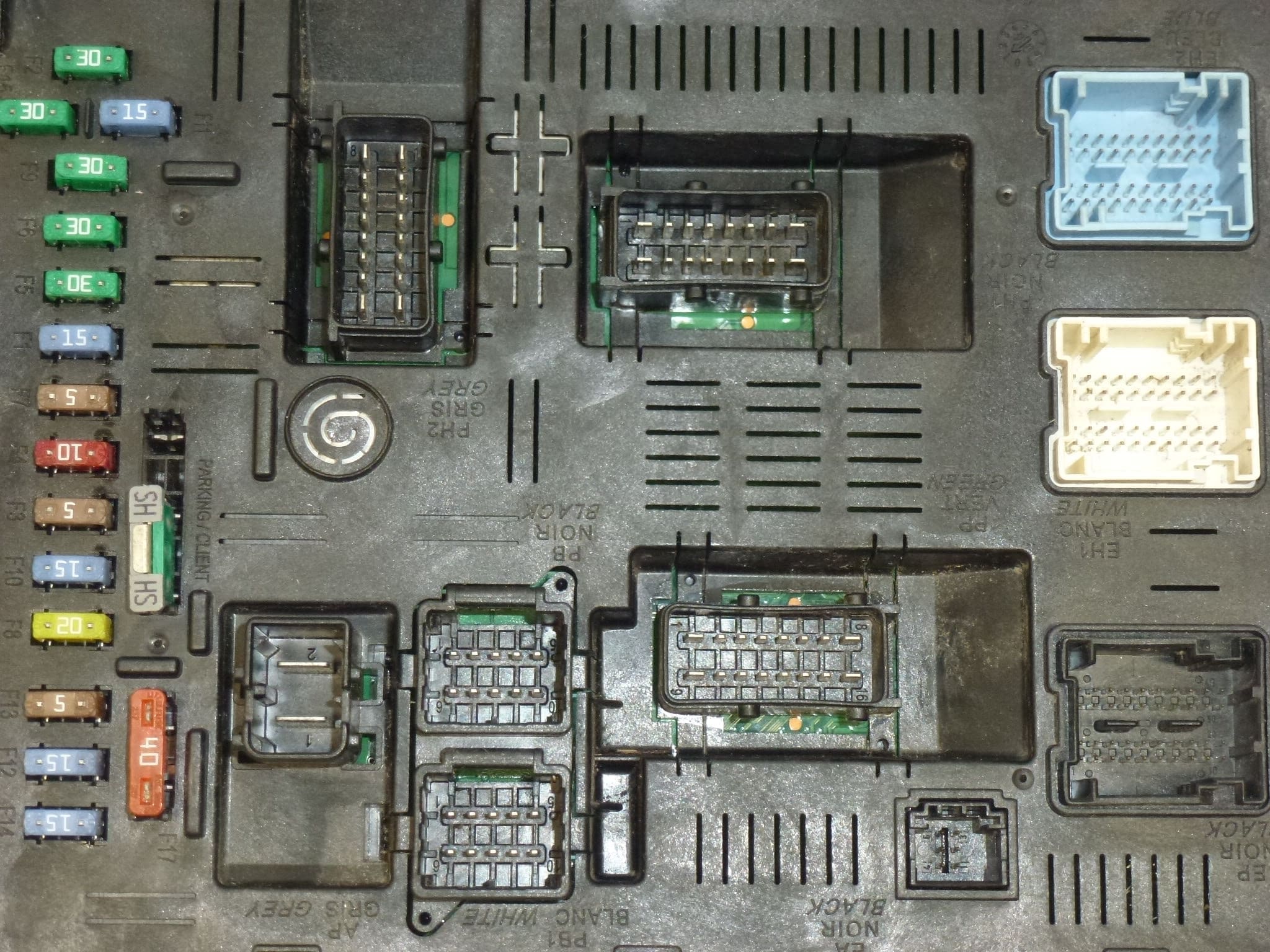 ECU BSI 2004 H05-01 Citroën Peugeot 9661940480 - Slika 2