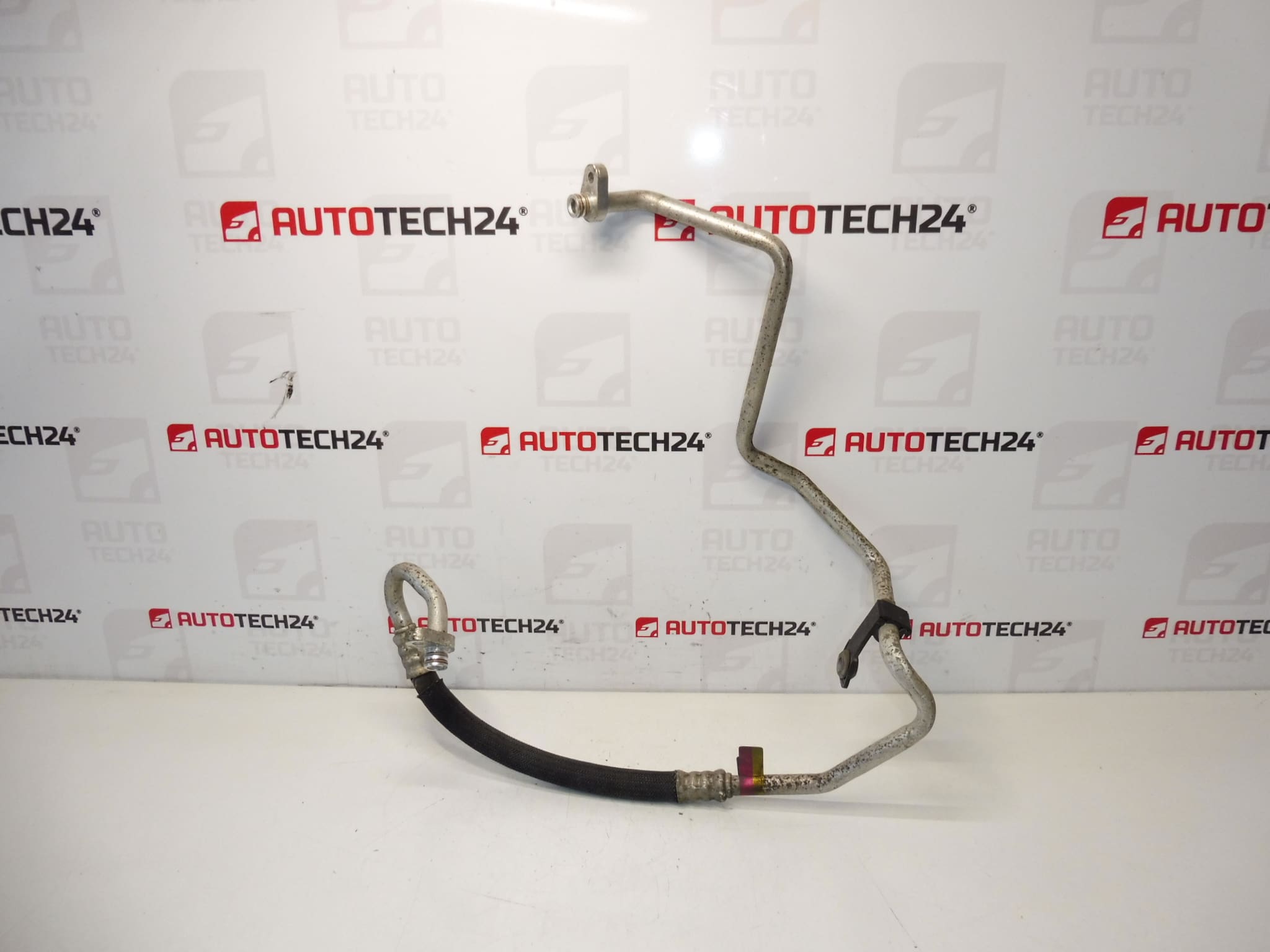 Klimatska cijev Citroën C-Elysee Peugeot 301 9674395480