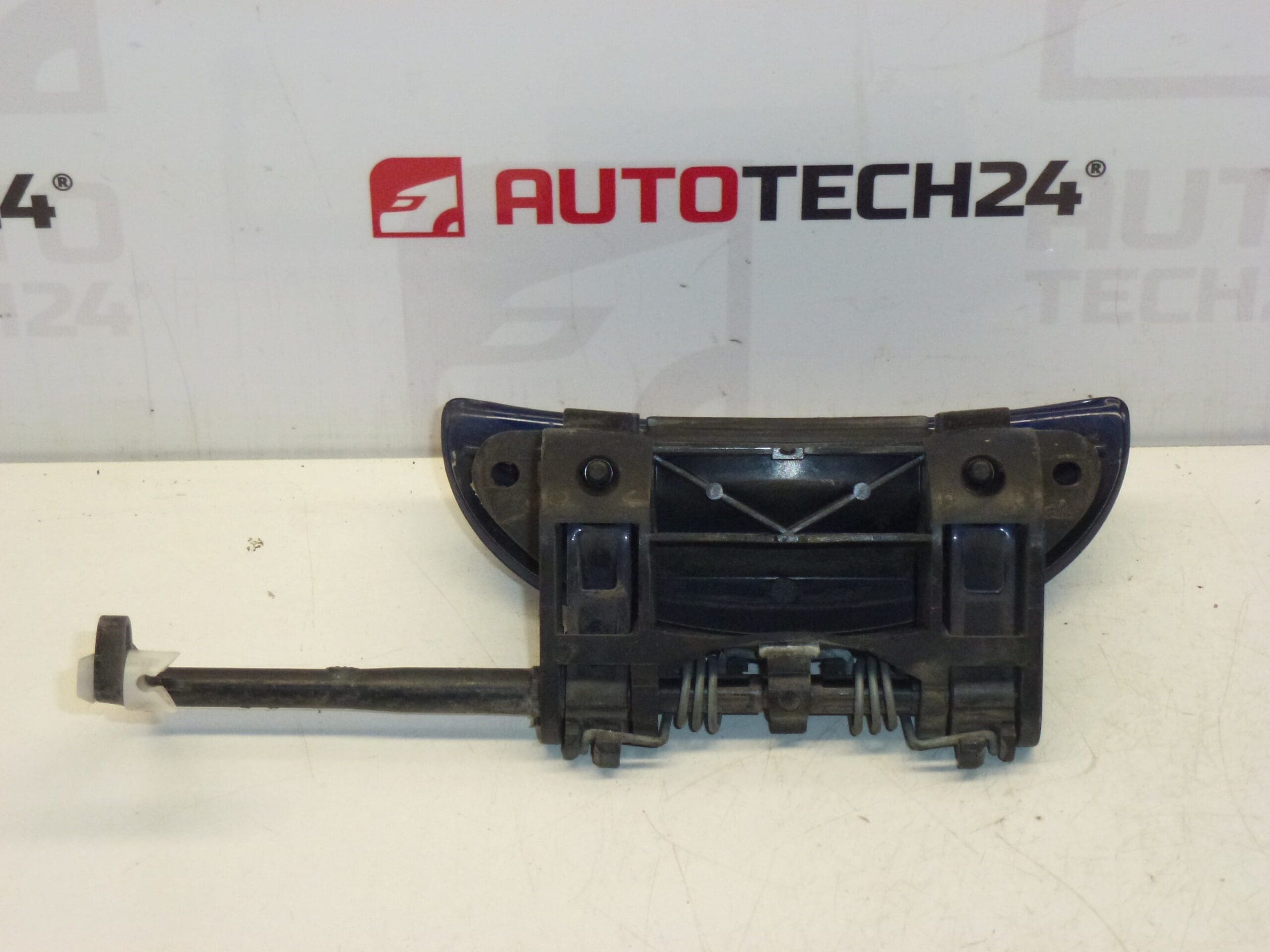 Ručka prednjih desnih vrata Peugeot 206 9101N7 EGE - Slika 2