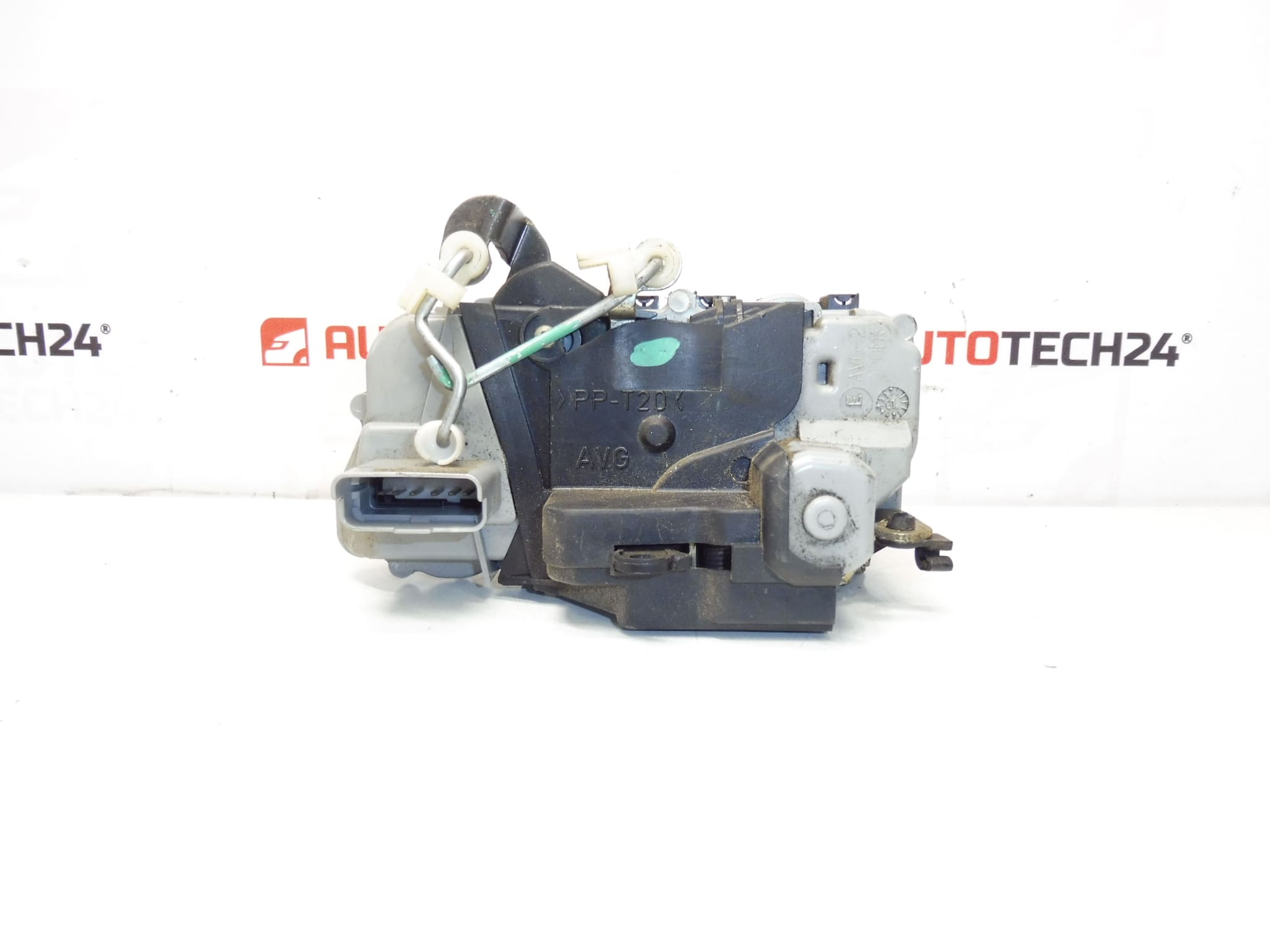 Lijeva vrata zaključavanje Peugeot 307 3-vrata 9135K4