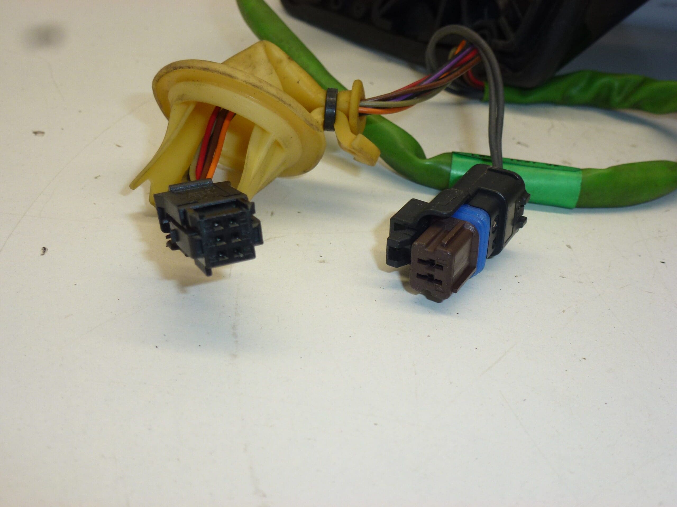 Desno bočno zrcalo za Peugeot 308 KTVD 8153NC - Slika 2