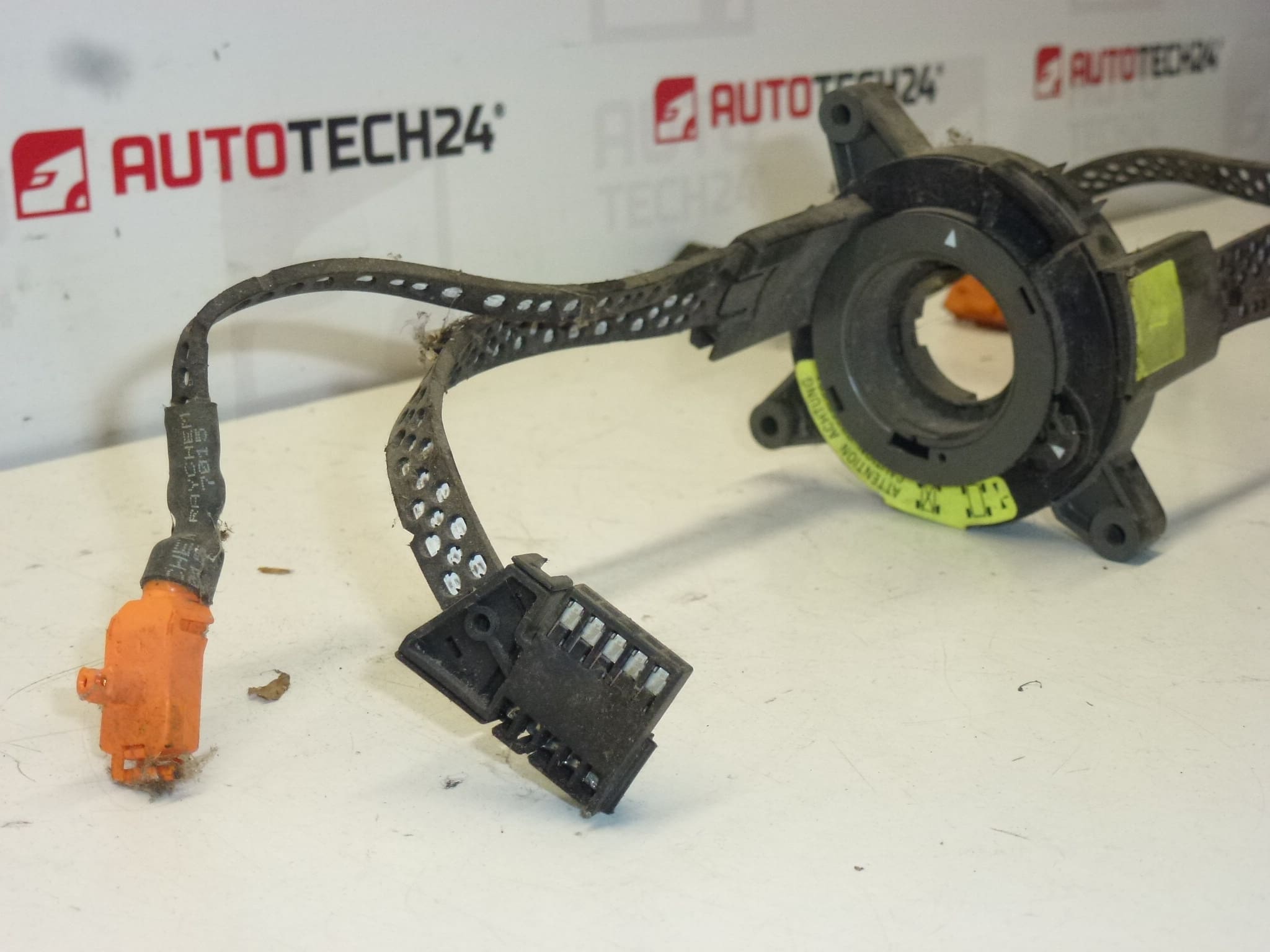 Prekidač za zračni jastuk, sirenu i autoradio za Citroën/Peugeot 9627442580 4112X7 - Slika 2