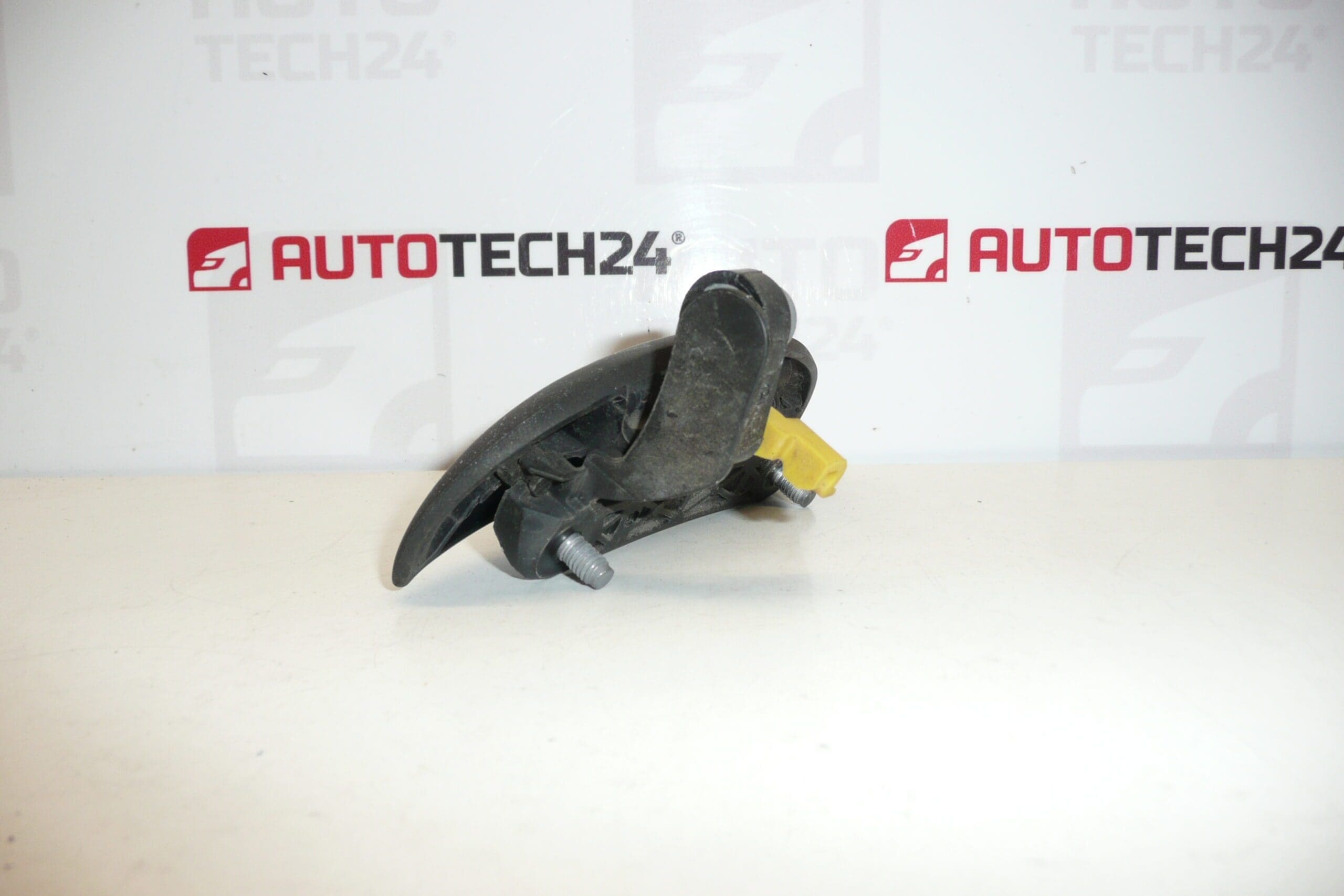 Kvaka lijevog prednjeg vrata za Citroën C1 i Peugeot 107 (9101AJ) - Slika 2