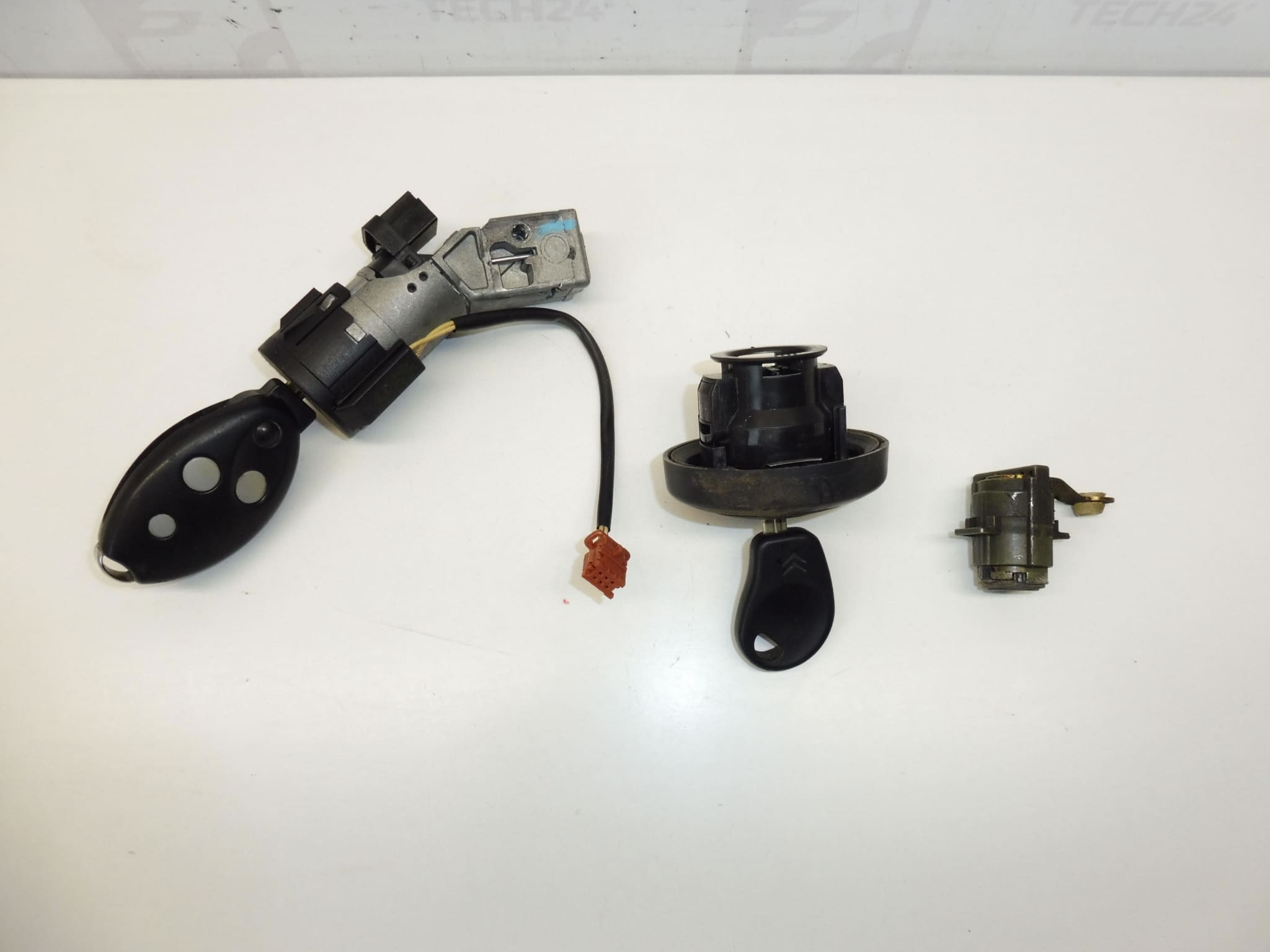 Set brave s 2 ključa za Citroën C5 2005–2007 4162HE - Slika 2