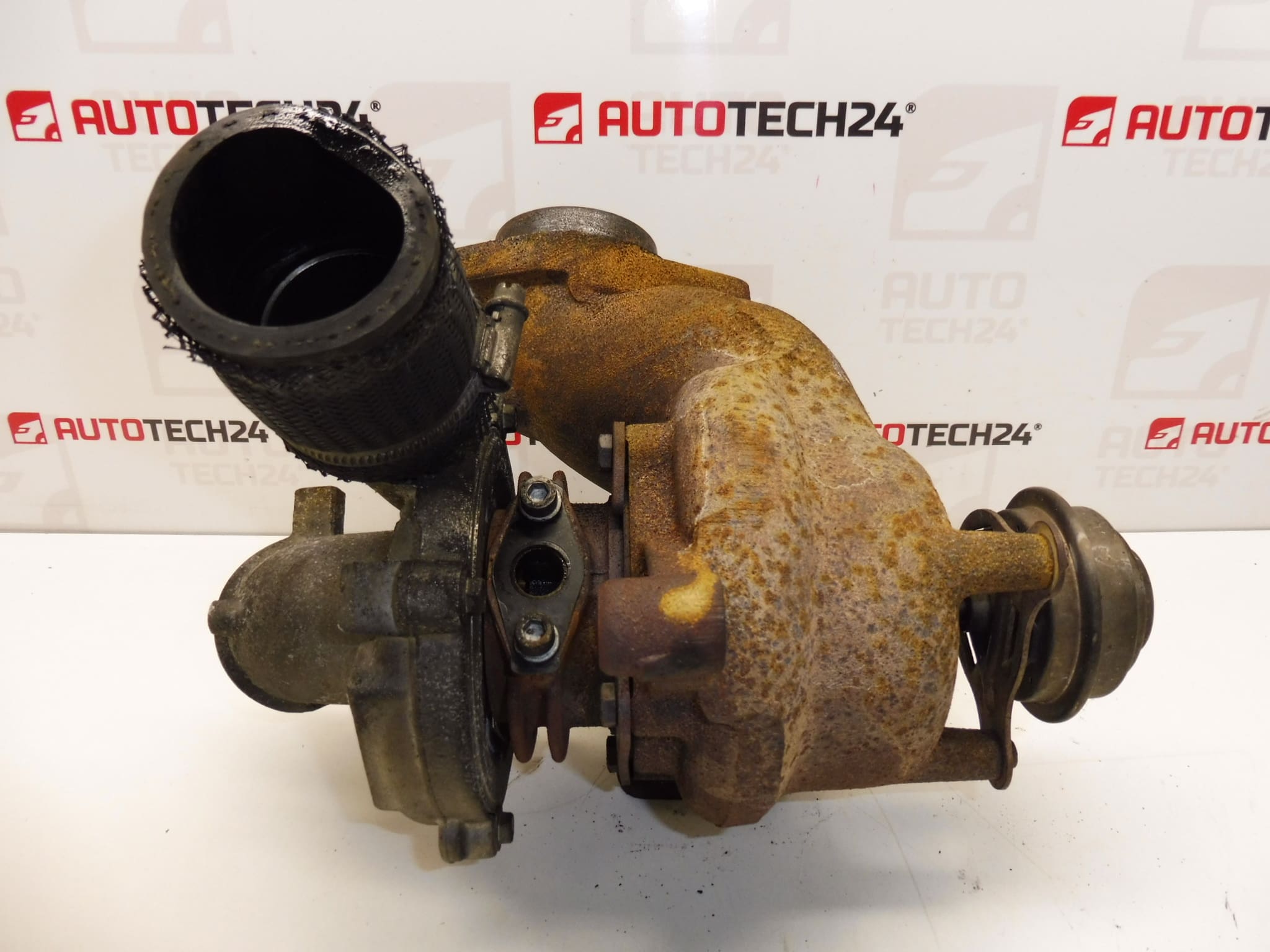 Turbopunjač Garrett za Citroën/Peugeot 2.2 HDi GT1549P 9649588680 - Slika 2