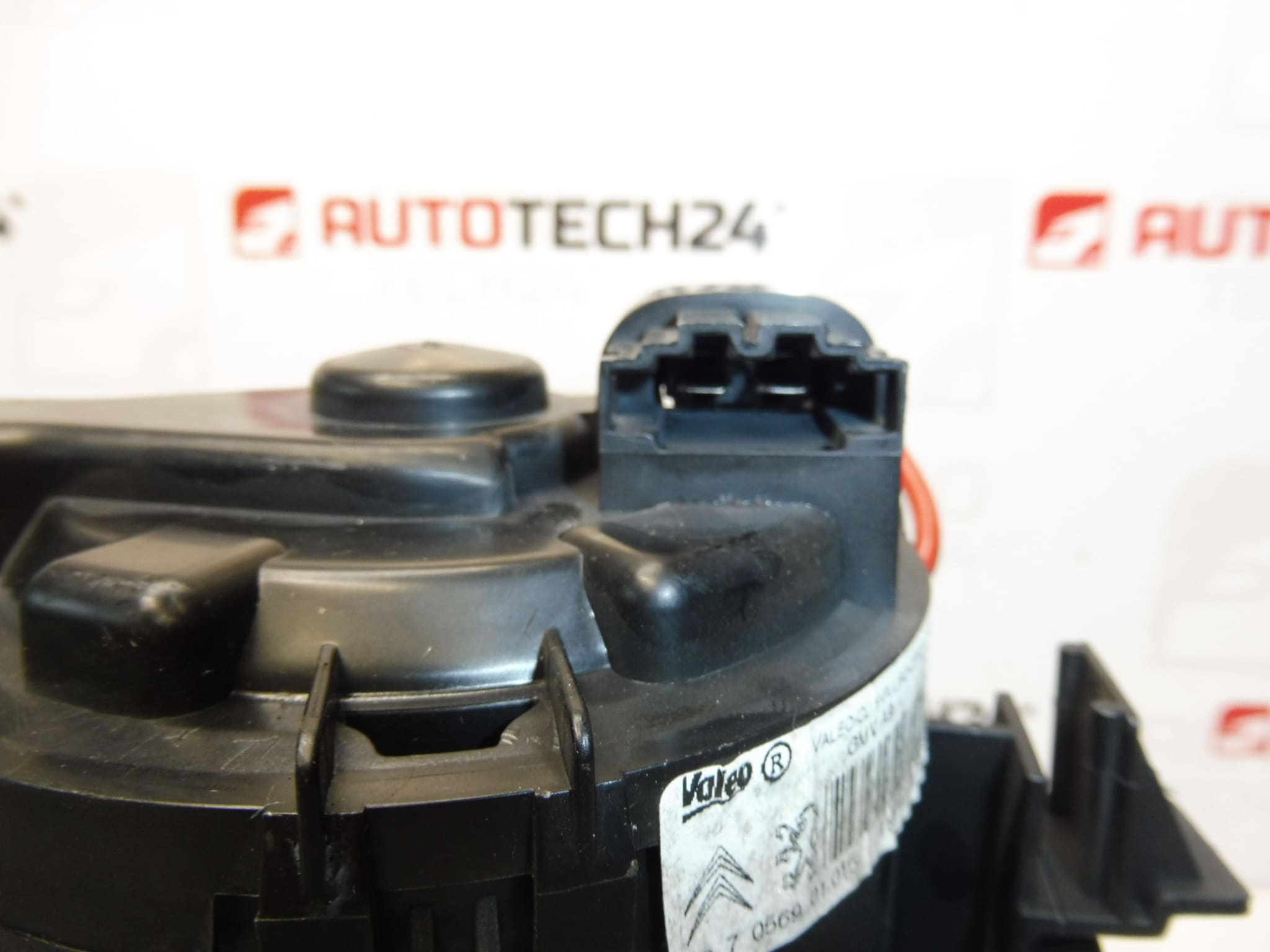 Ventilator grijanja Valeo Citroën Peugeot T1013140A 1608182080 - Slika 2