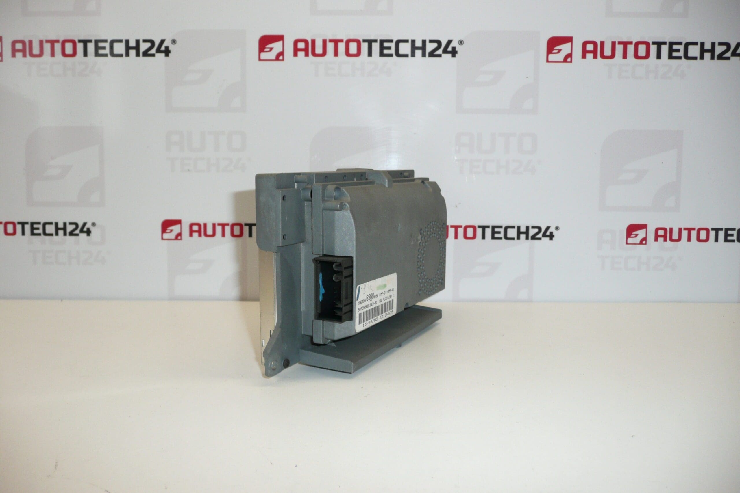 Navigacijski sustav za Citroën i Peugeot (9656690880, 6563YK) - Slika 2