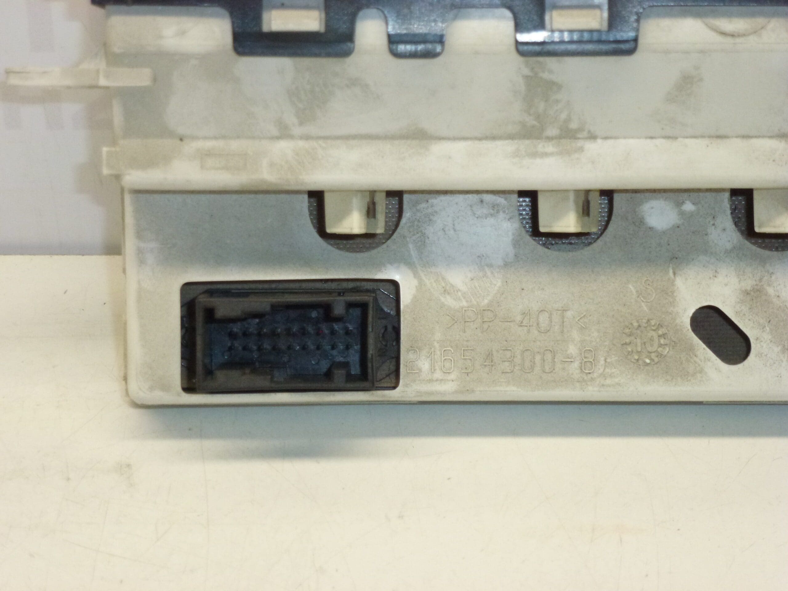 Zaslon Peugeot 206+ 96658097XT 6155GZ - Slika 2