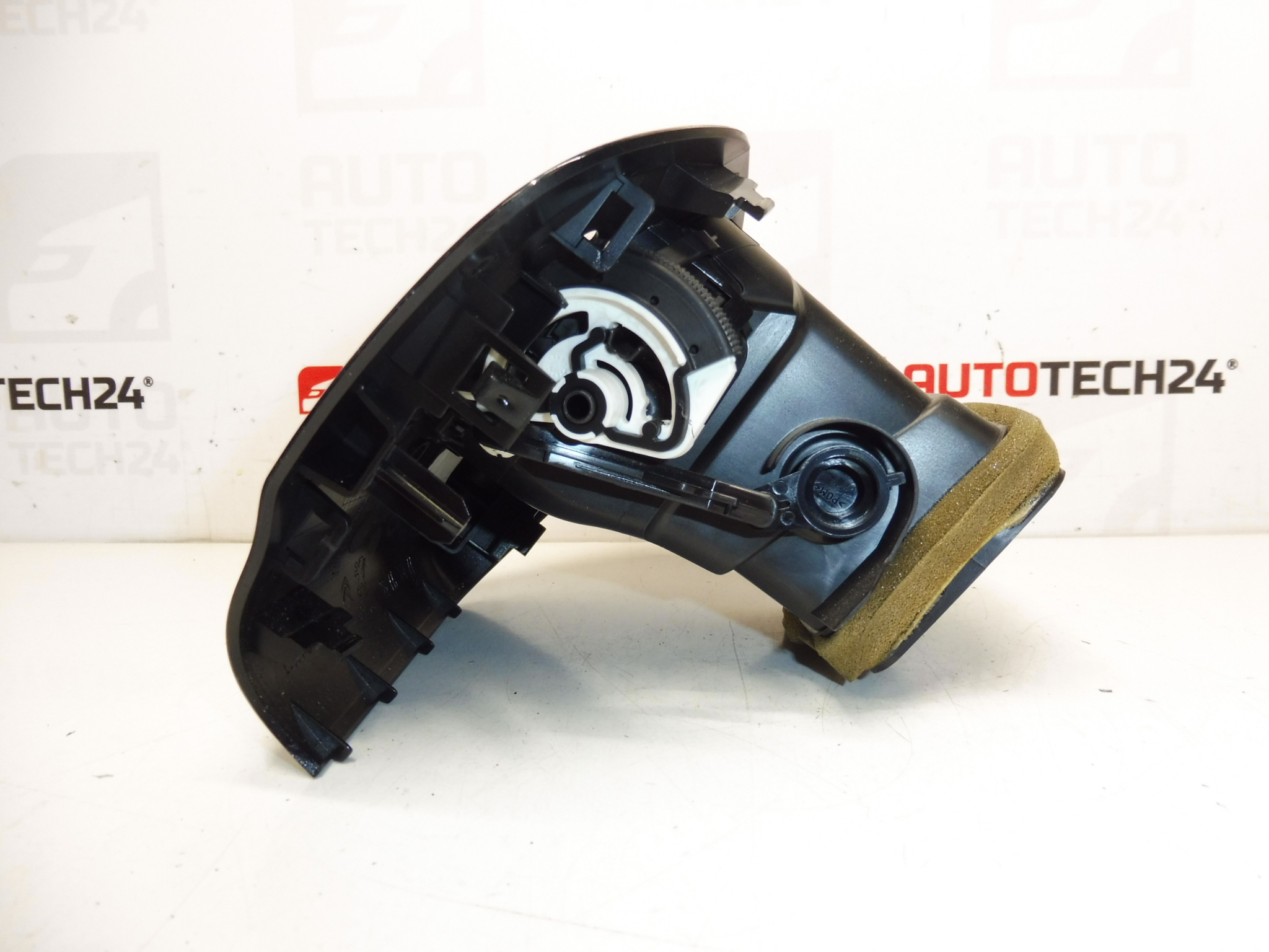 Izlaz ventilacije Citroen C-Elysée Peugeot 301 967276577 9677253177