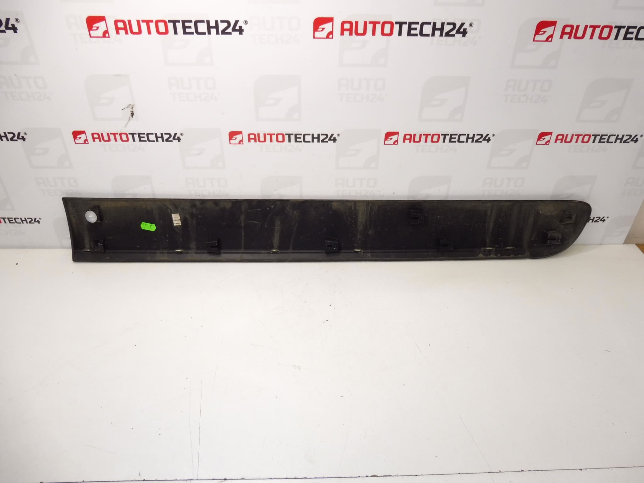 Letvica desnih prednjih vrata za Citroën C3 Picasso 9686338177 8545HK - Slika 2