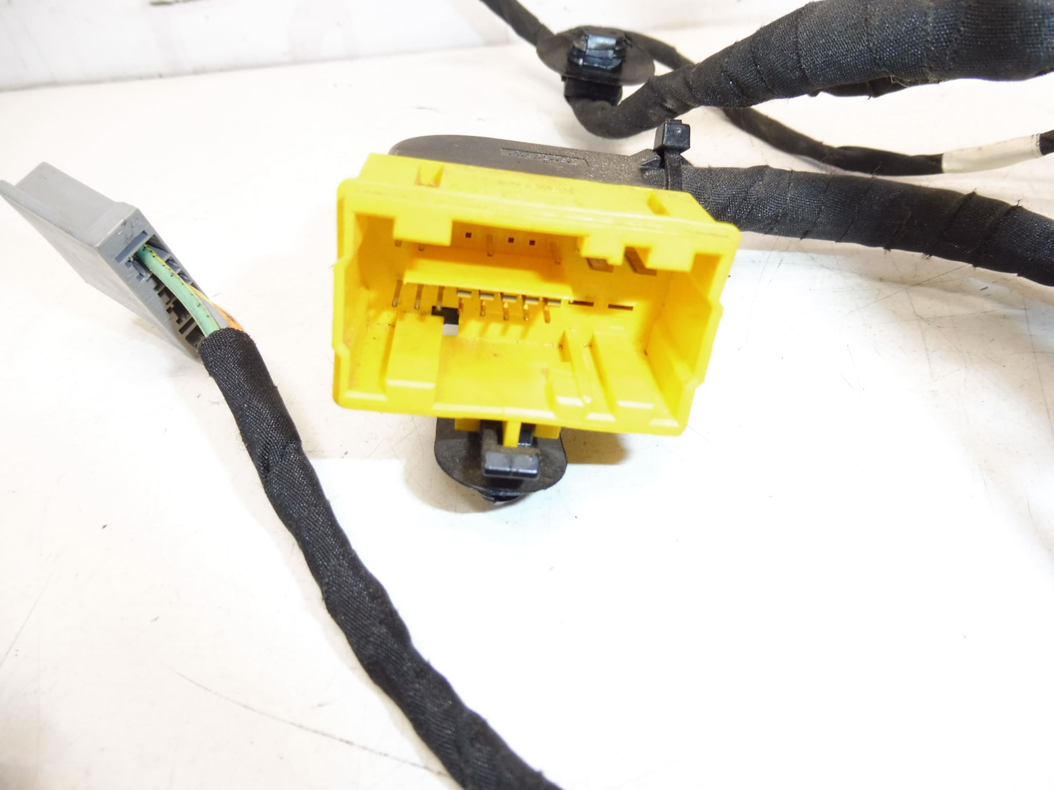 Kabelski snop za preklopno prednje sjedalo vozača za Citroën C4 Picasso (Valeo 5243596) - Slika 2