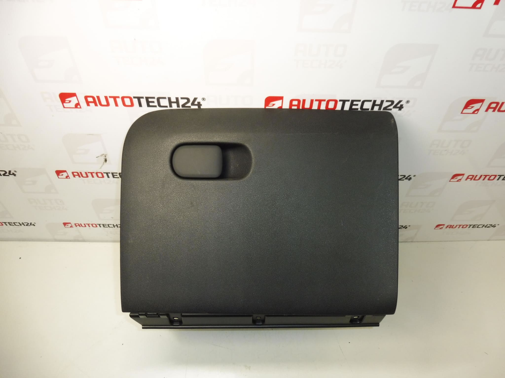 Kutija za pohranu C3 Picasso 98066102d 8218YJ 8218YF