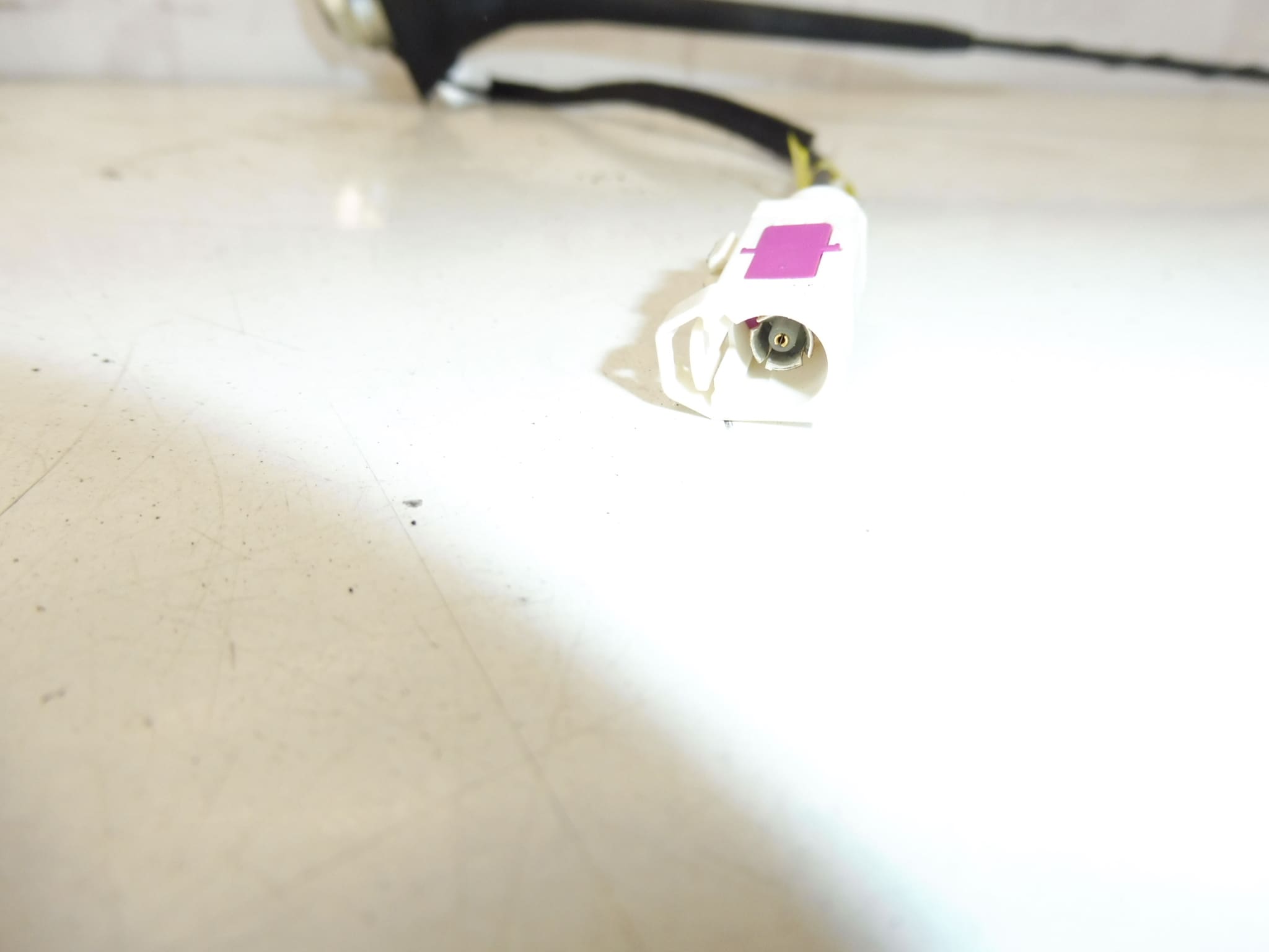 Antena za Citroën i Peugeot, broj dijela 9674768980 - Slika 2