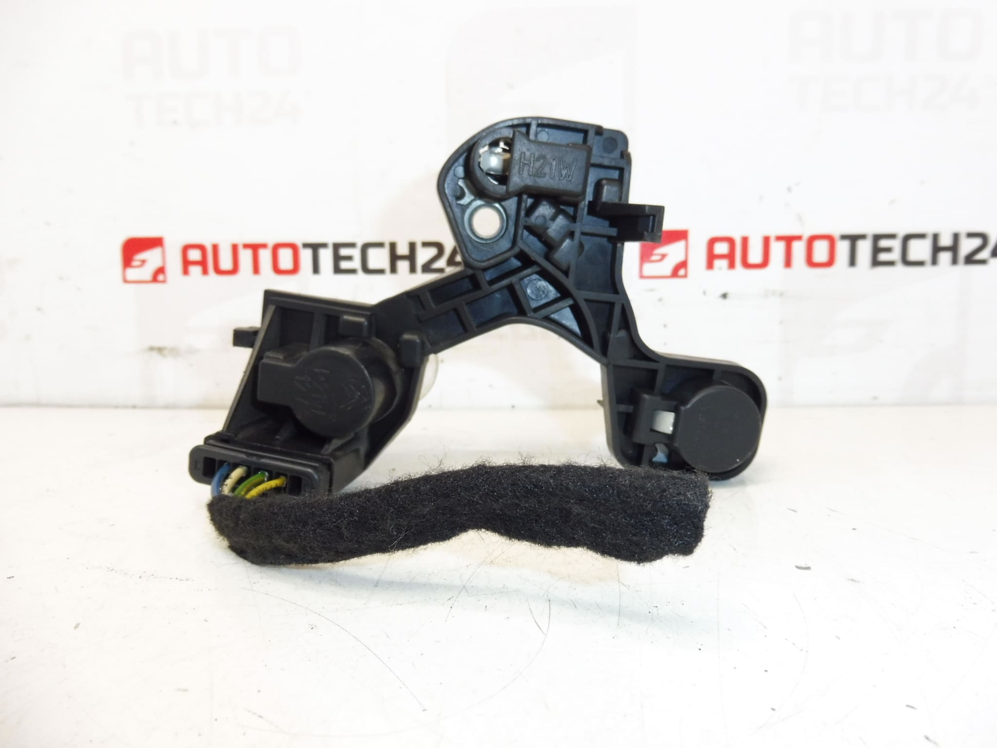 Grlo žarulje za stražnje unutarnje svjetlo Citroën C5 X7 9671811380 6350JR - Slika 2