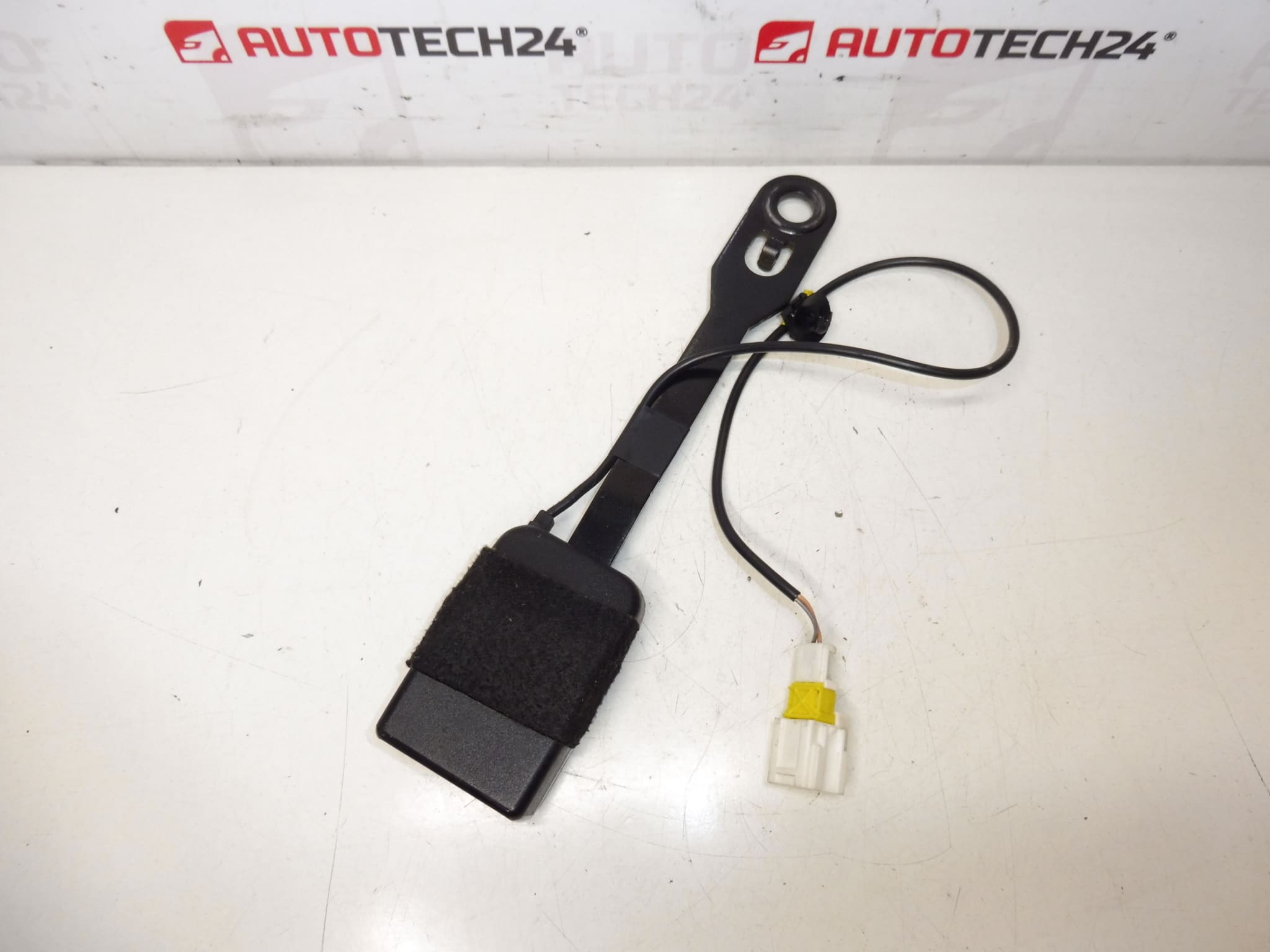 Držač kopče sigurnosnog pojasa za suvozača Peugeot 407 8973PV - Slika 2