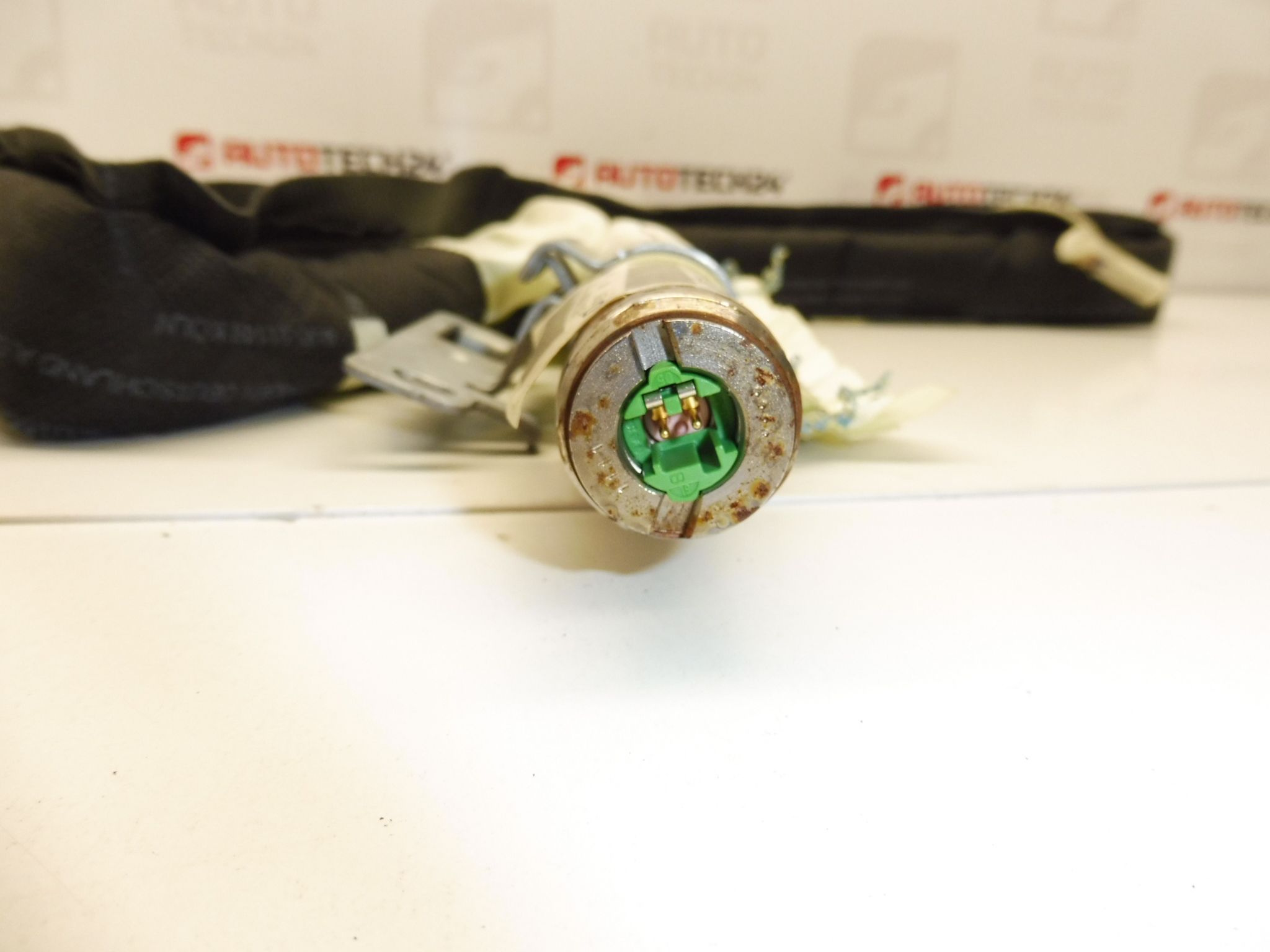 Desni stropni zračni jastuk Peugeot 207 9650247780 8331W9