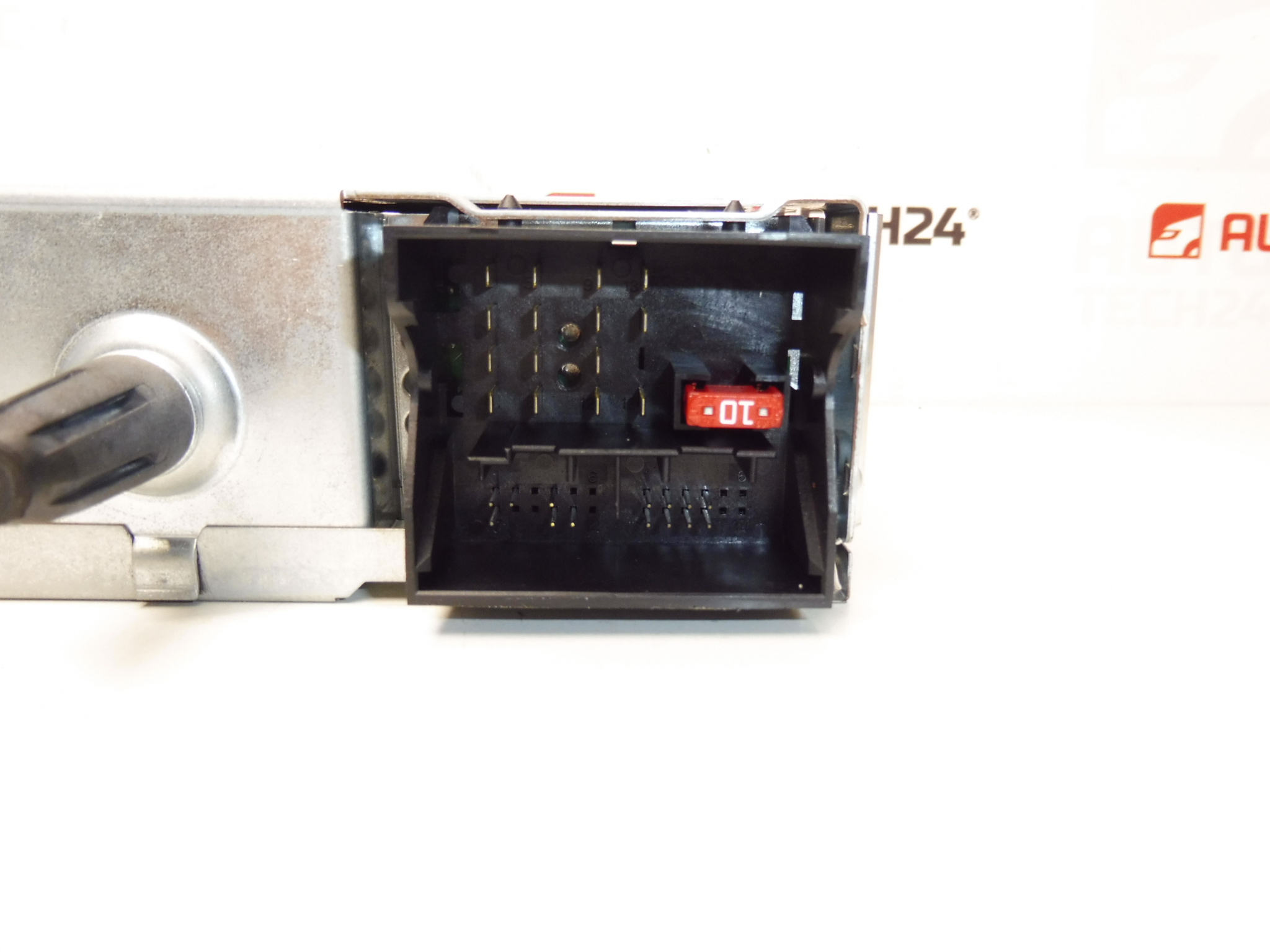 Auto radio sa CD-om Continental Citroën Peugeot 98032842XT 16112066XT