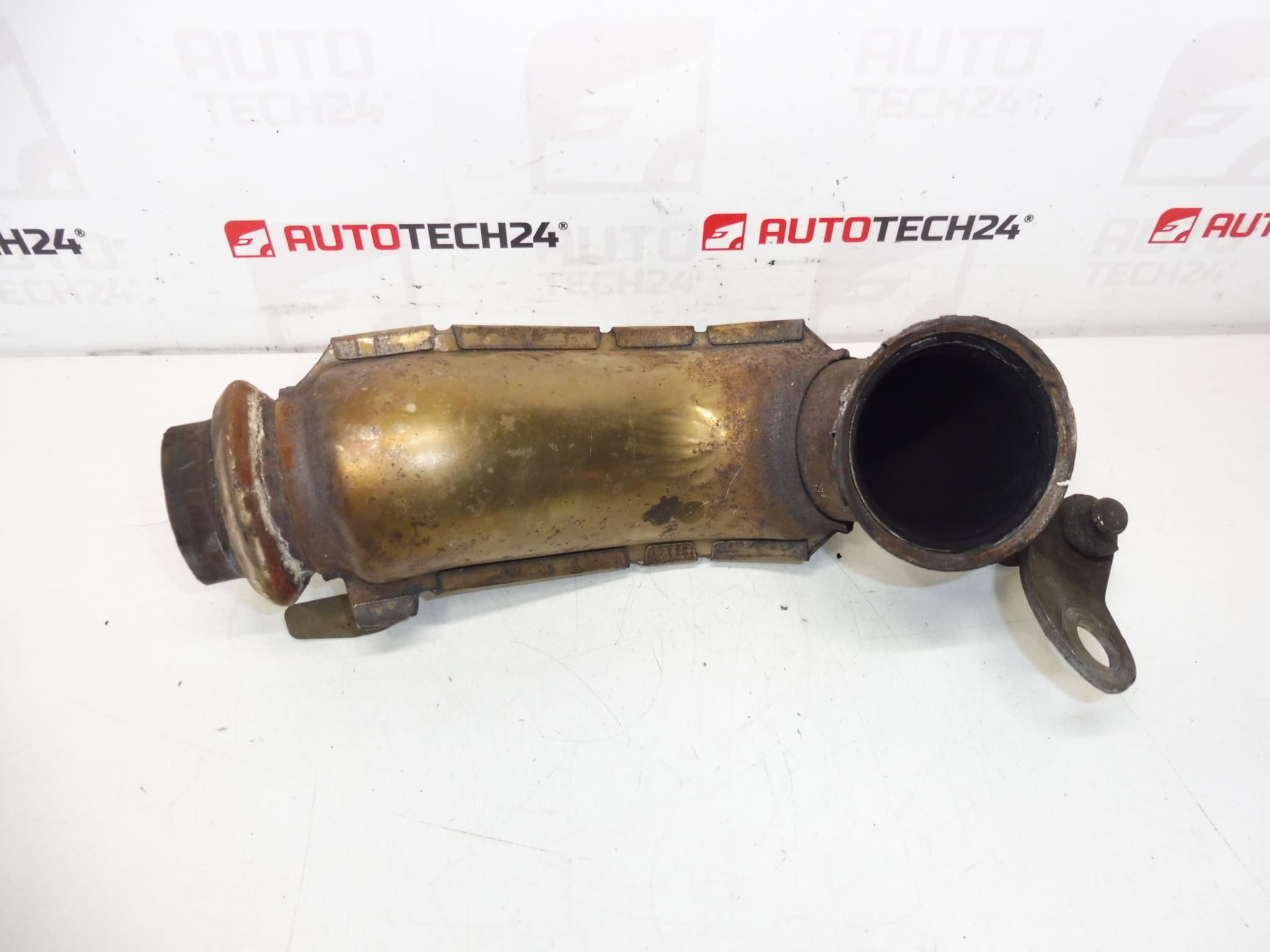 Ispušna cijev za Citroën i Peugeot, motori 1.8 16V i 2.0 16V, 83.000 km, 1706J1 - Slika 2