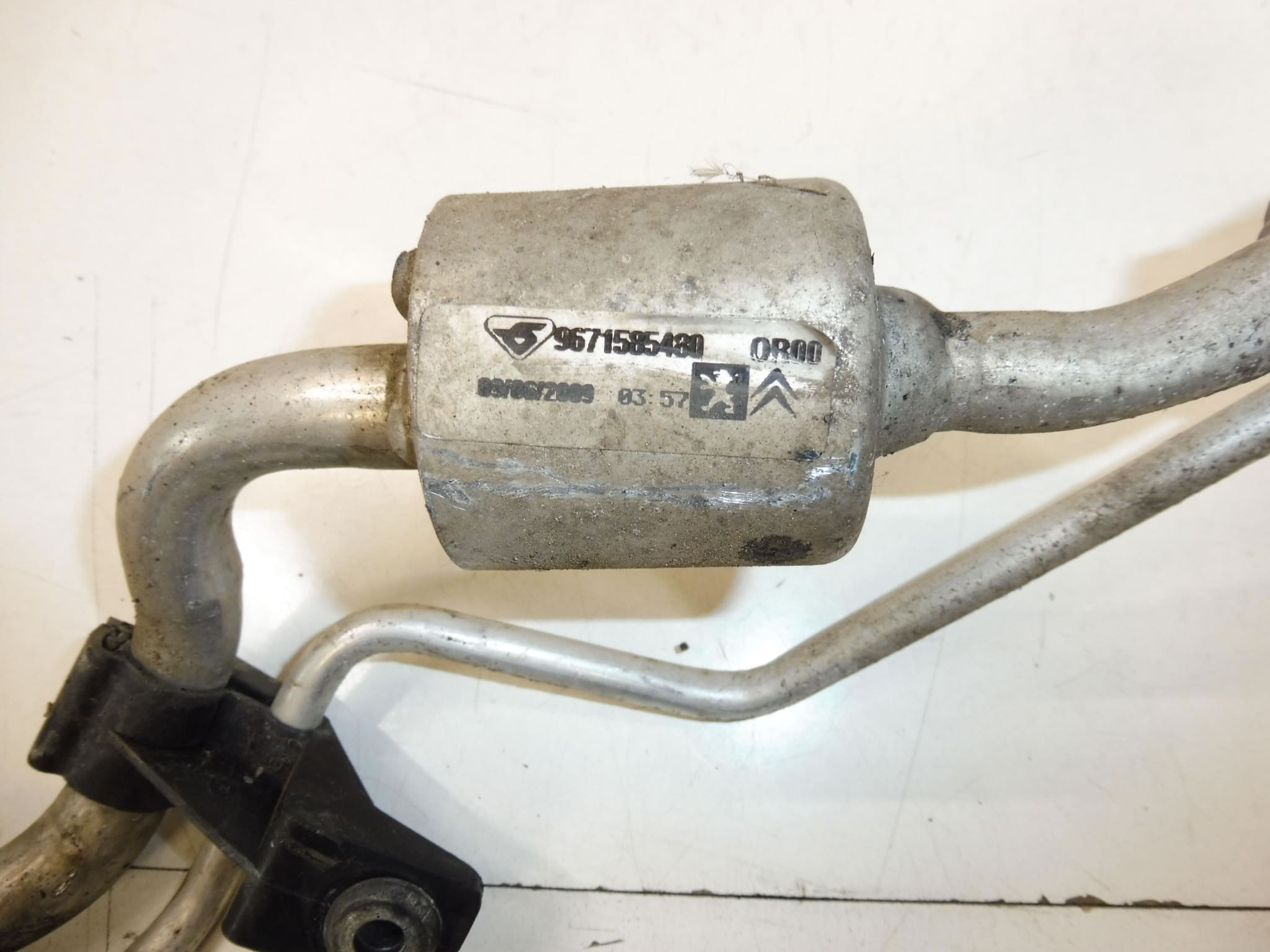 Crijevo sustava klimatizacije za Citroën C3 Picasso i Peugeot 207, br. 9671585480, 9678309780, 6477J3 - Slika 2