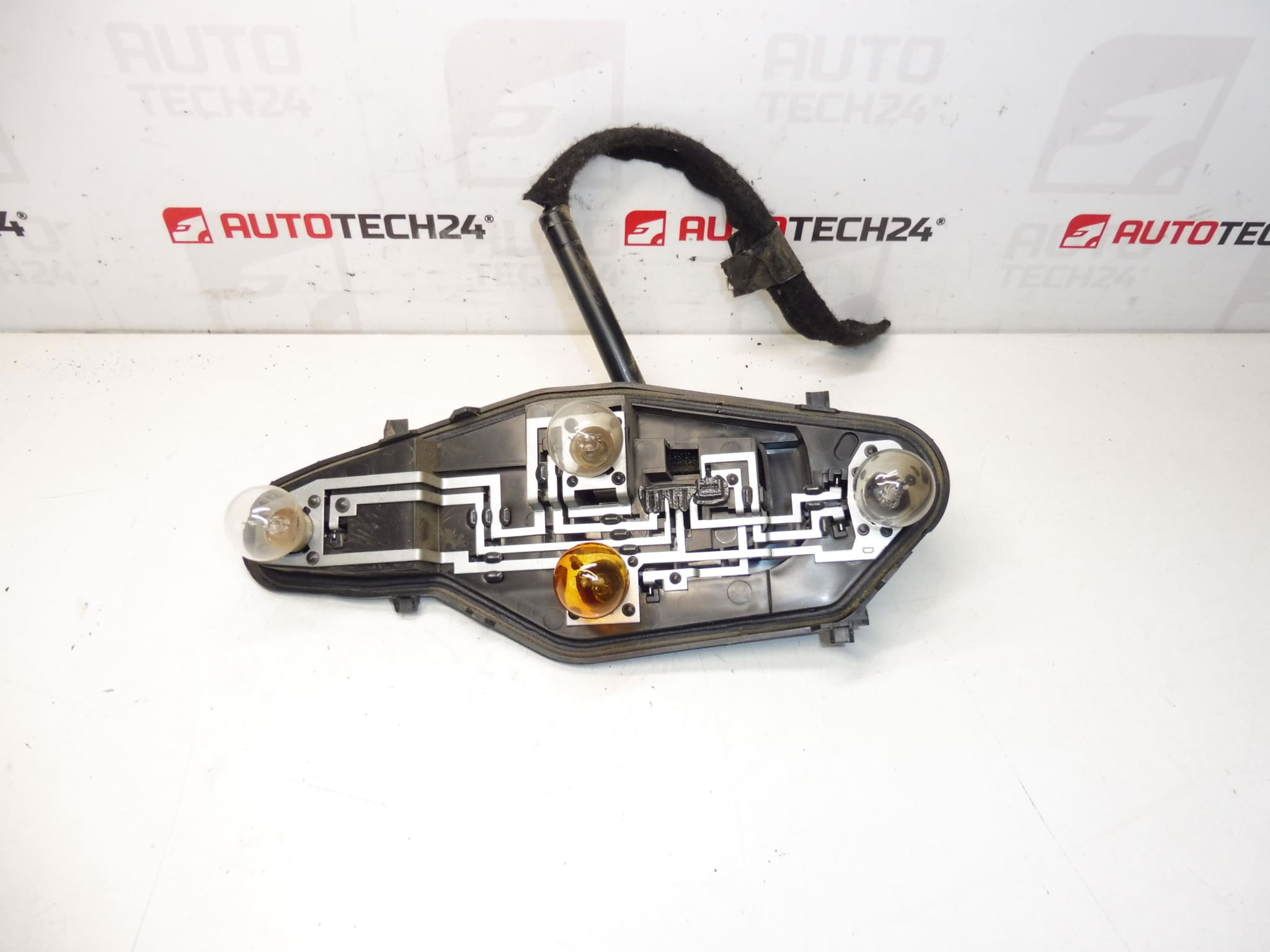 Blit Ballers desno stražnje svjetlo Peugeot Citroën 9677205480 9680607880