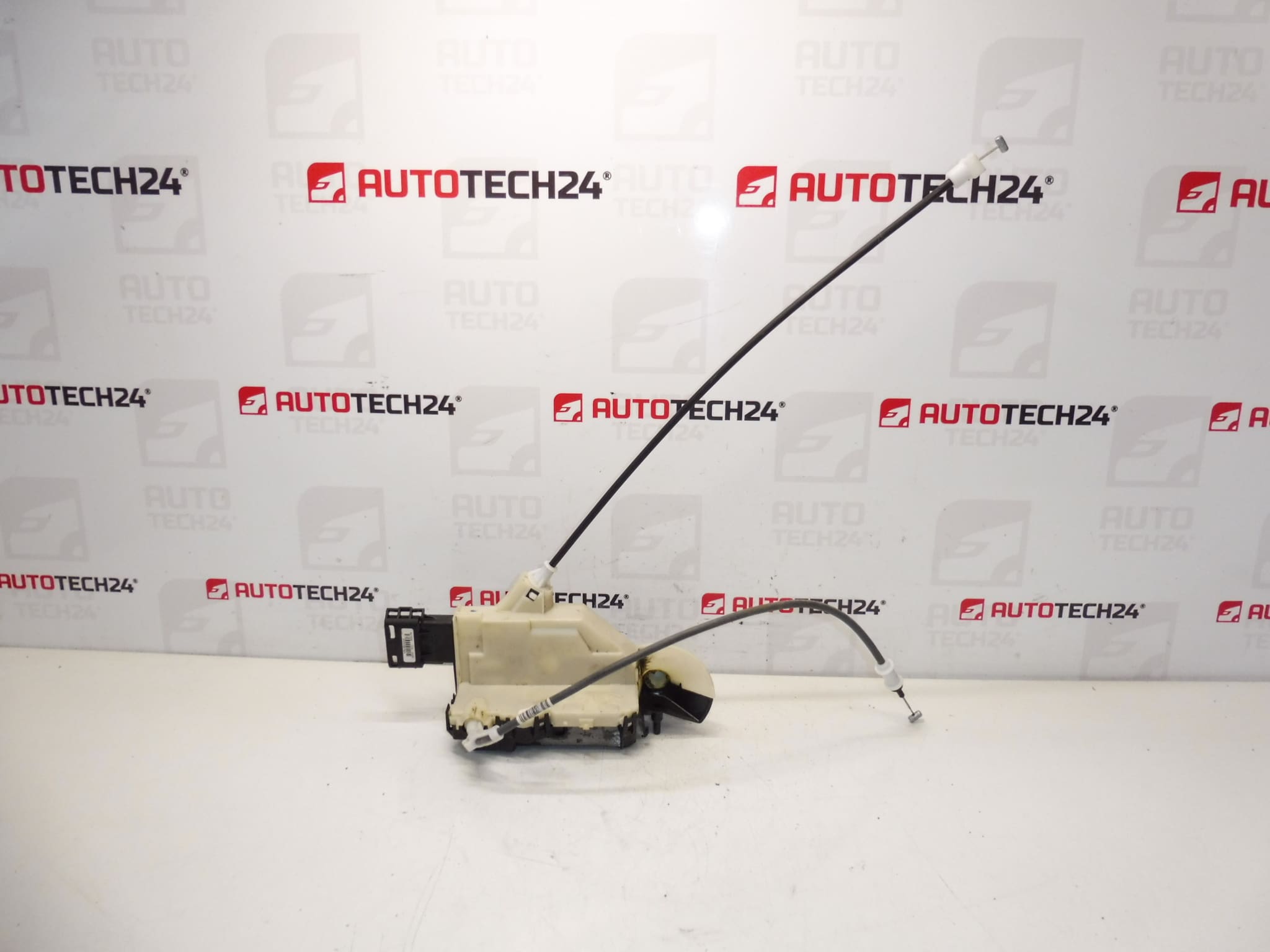 Lijevi stražnji Chateau 5.