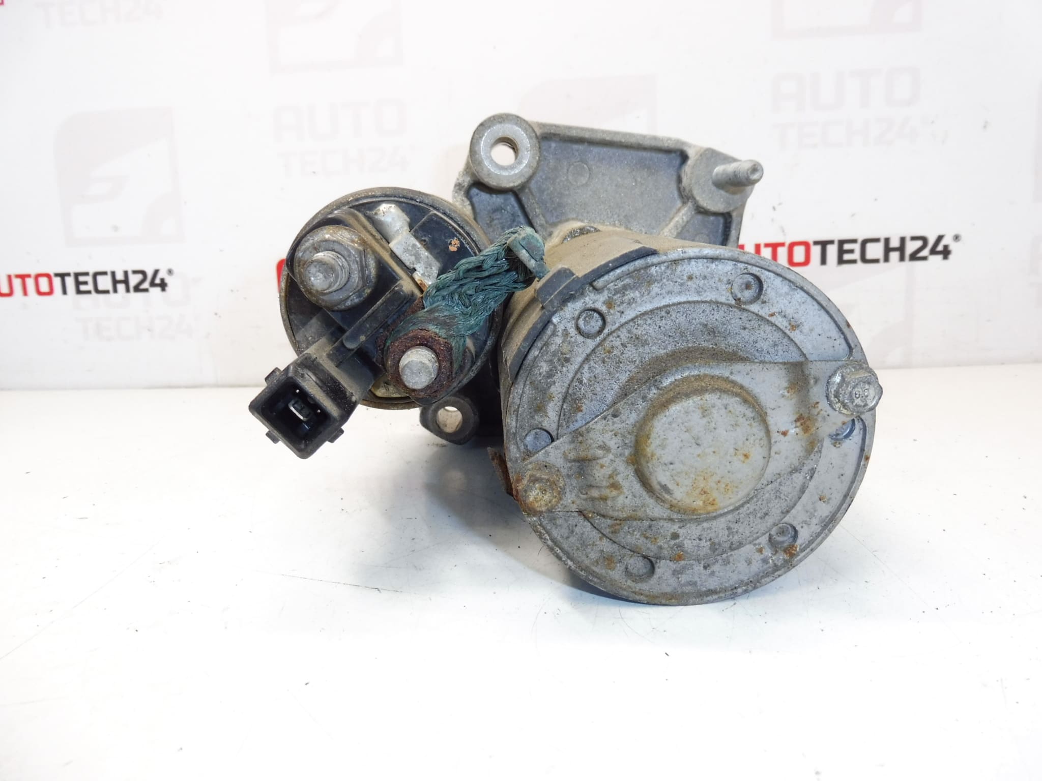 Rabljeni anlaser Valeo za Citroën, Peugeot i DS 1.2 ESM18-11 9807545980 - Slika 2