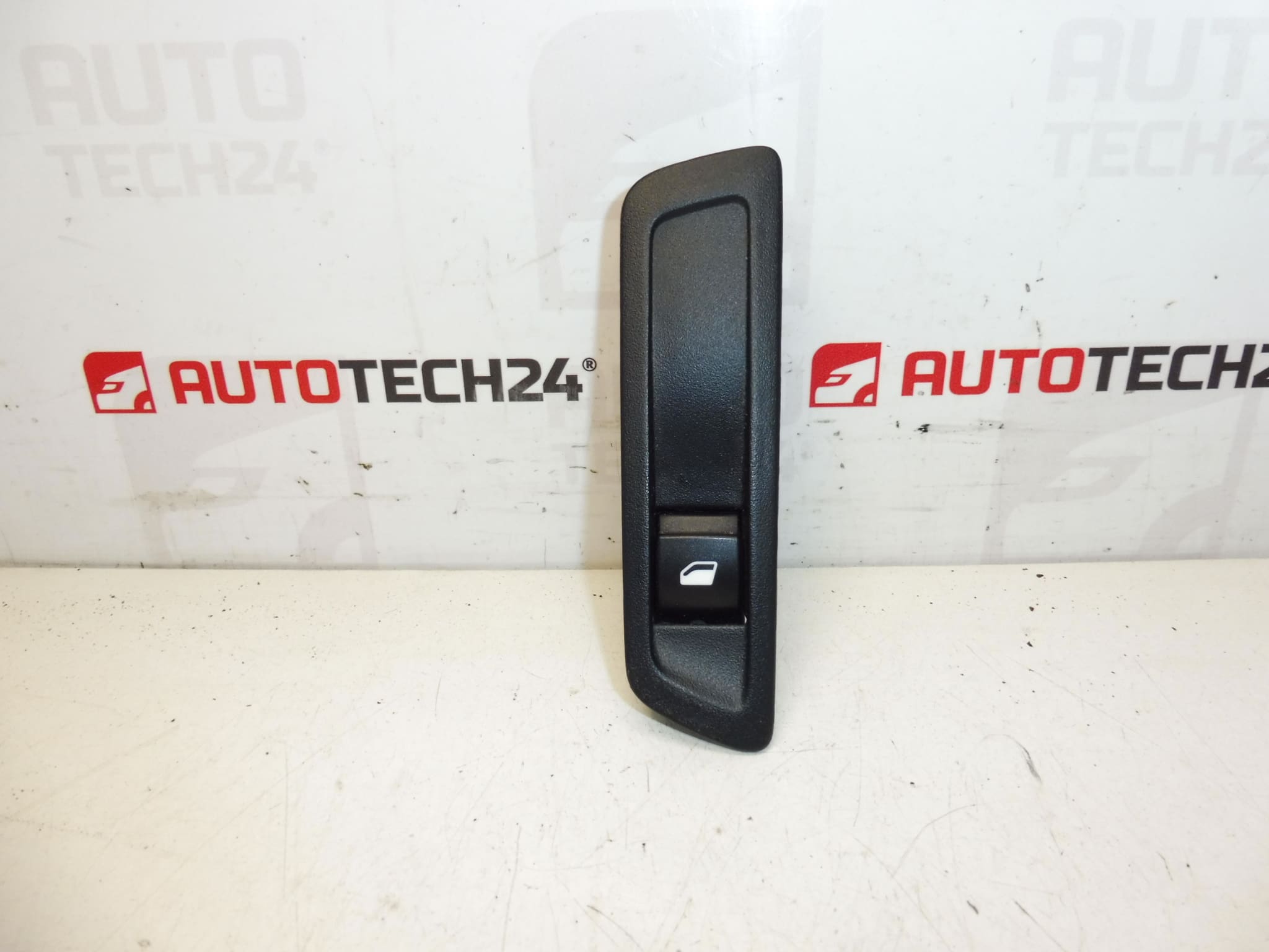 Vozač desnog prozora Citroen C-Elysée Peugeot 301 967458977