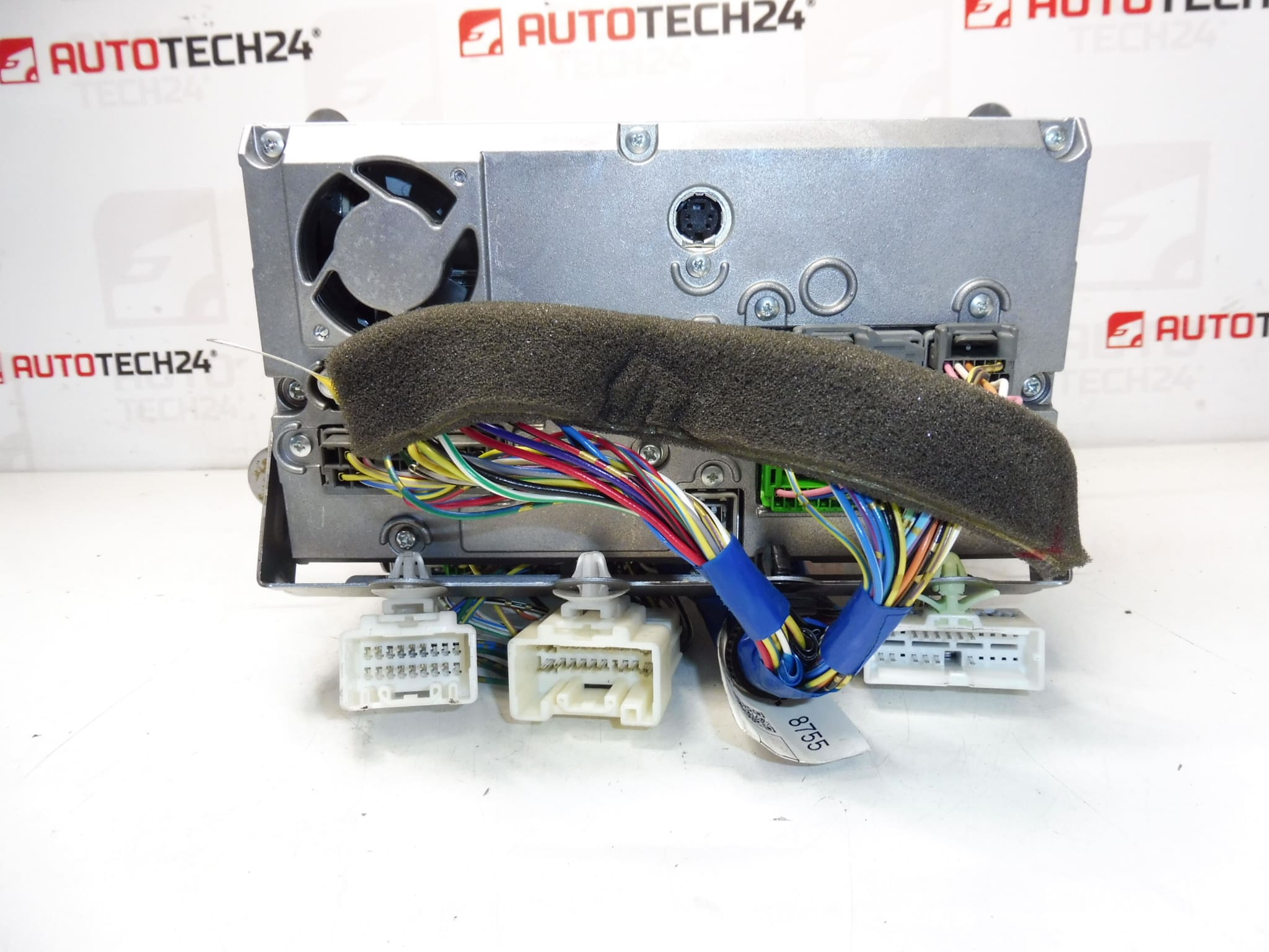 Autoradio s navigacijom za Citroën C-Crosser 8750A139 6574P0 - Slika 2