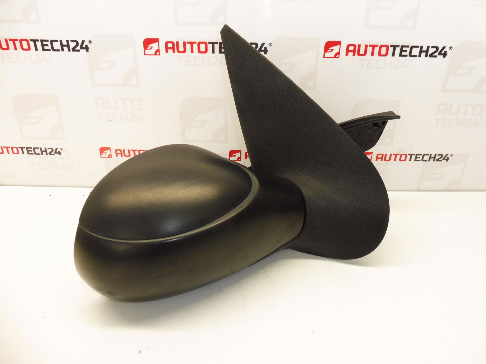 Ogledalo desno Peugeot 206 96437171XT 8148XY