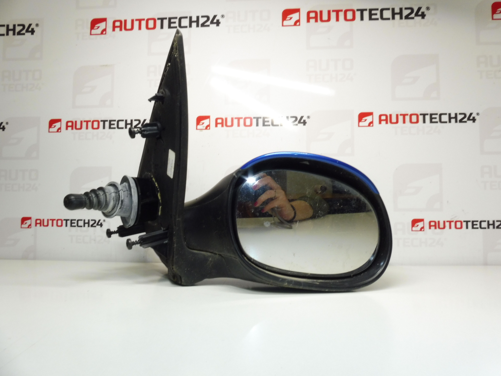 Ogledalo desno Peugeot 206 KMFD 96437171XT 8148XY