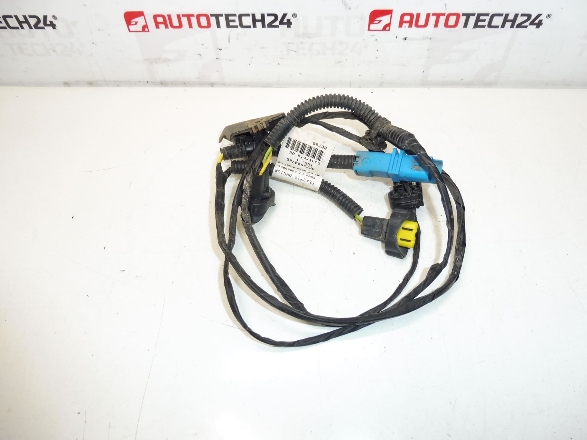 Citroen Peugeot 9653900780 6567LQ snop