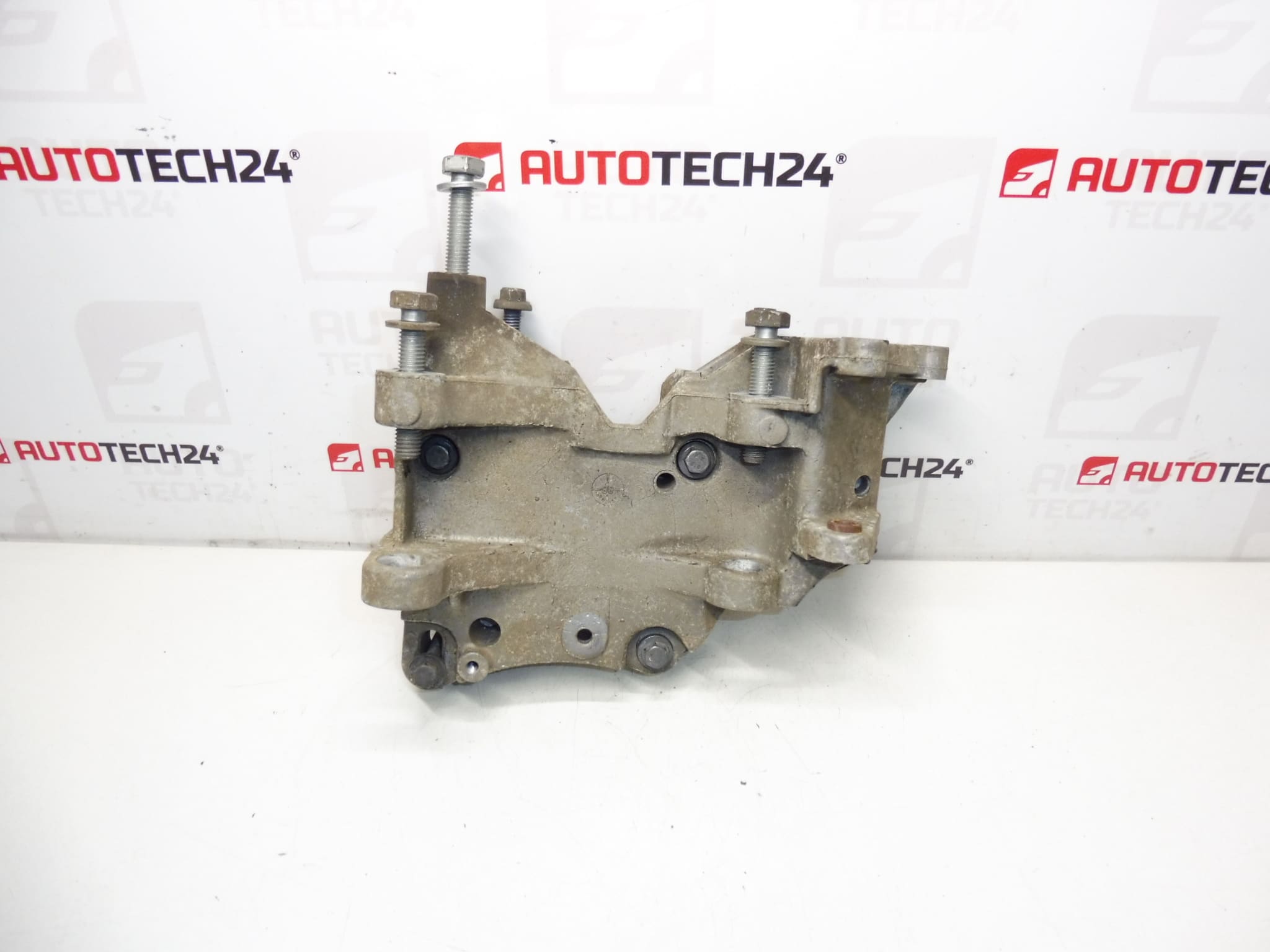 Držač alternatora Citroën Peugeot 9649103280 5706J2