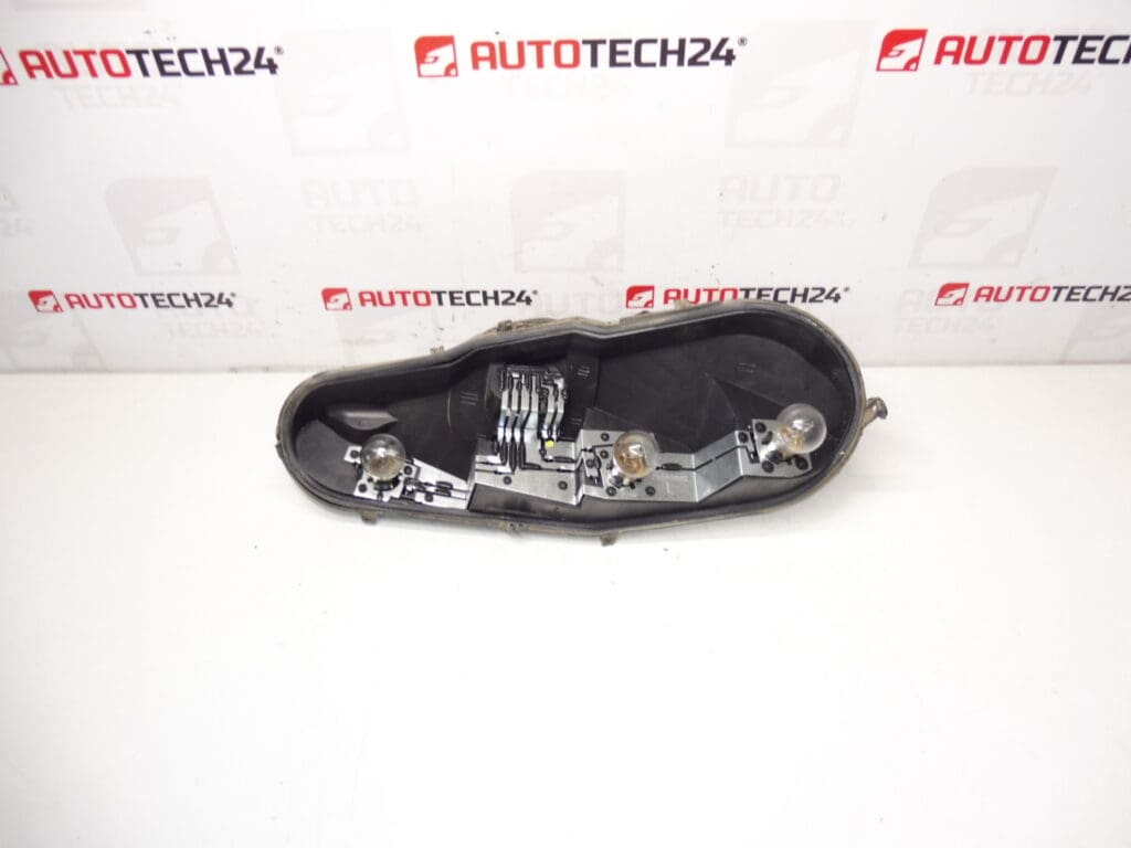 Lijeva stražnja lampica vijaka s Citroën C1 Peugeot 107 634686
