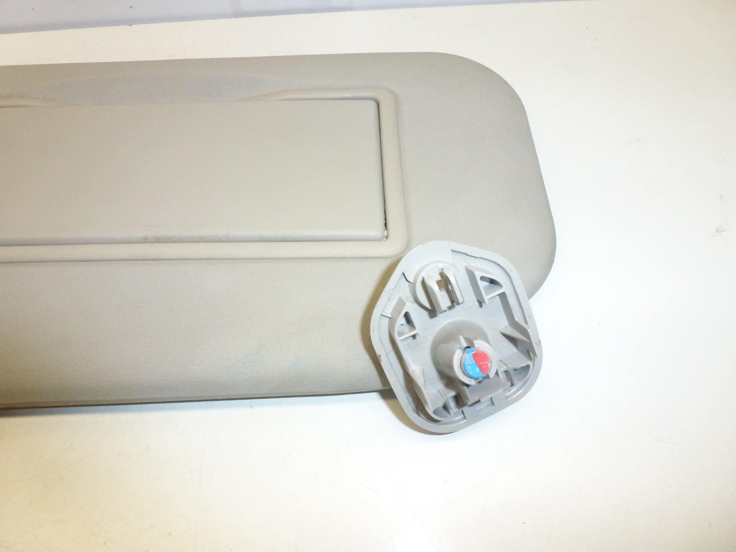 Lijevi štitnik od sunca Citroën Peugeot 8143FT 8143HL