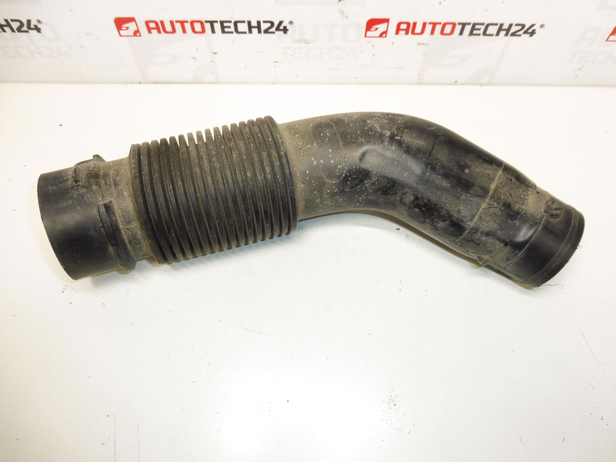 Zračni priključak 1.5 HDI Citroën Peugeot 9810920980