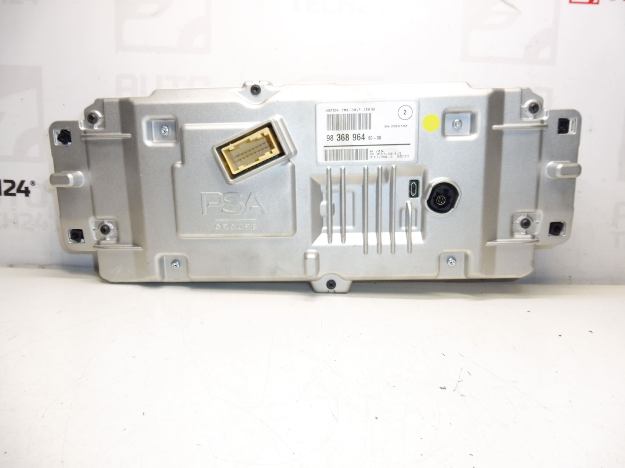 Brzinomjer Peugeot 308 T9 151000 km 9836896480 - Slika 2