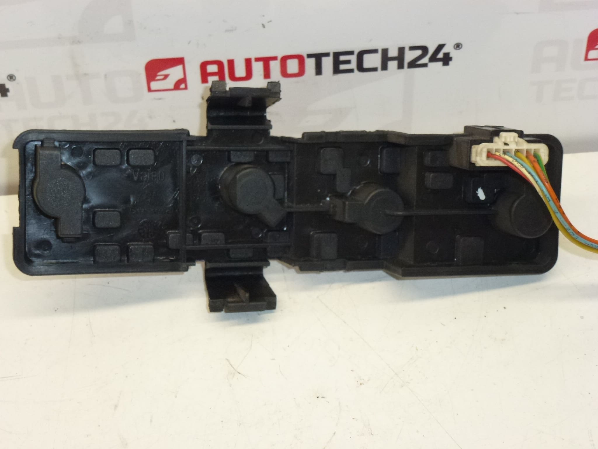 Grlo žarulje s komadom kabla stražnje desno svjetlo Citroën Xsara Picasso 6351N0 6351T2 - Slika 2