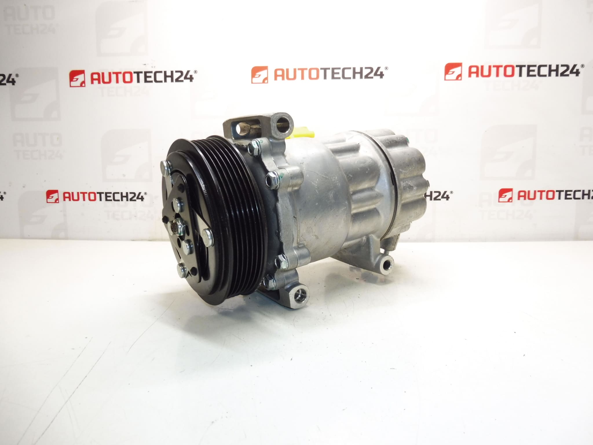 Kompresor klime novi MAHLE SD6C12 1355F 9659875780