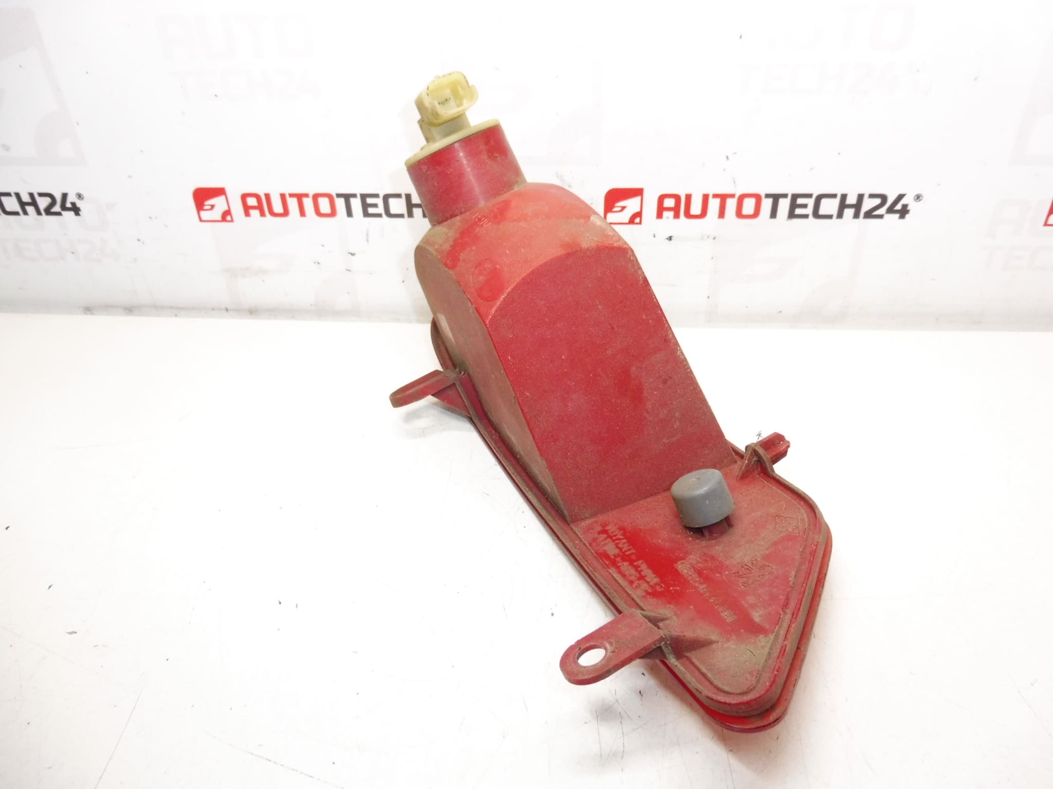 Zadnje svjetlo za maglu desno Peugeot 3008 9685463580 6351HG - Slika 2