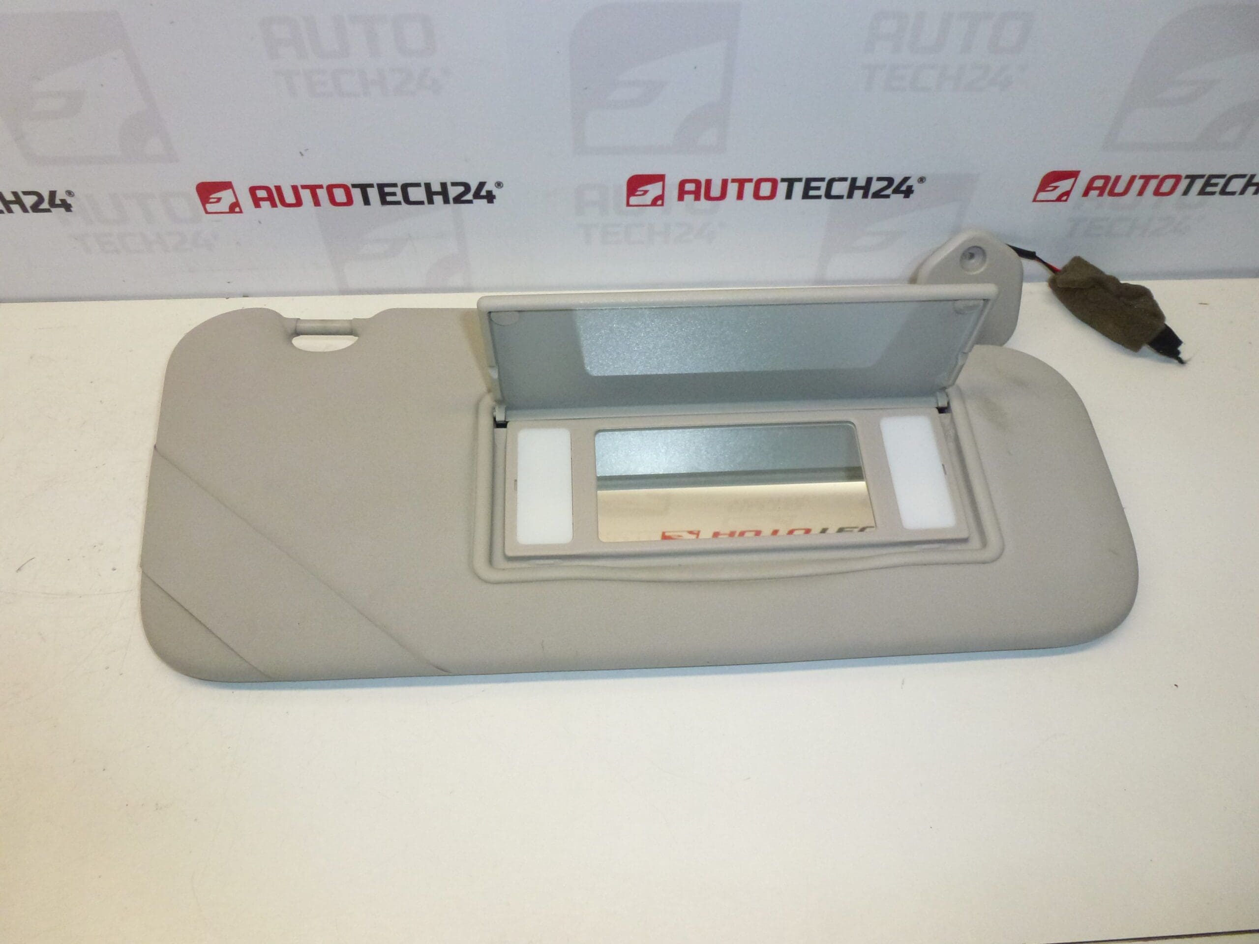 Štitnik za sunce Citroën C5 I II putnički 8143NQ