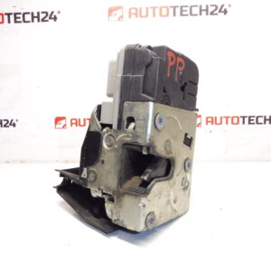 Brava prednjih desnih vrata za suvozača Peugeot 307 9136Z9